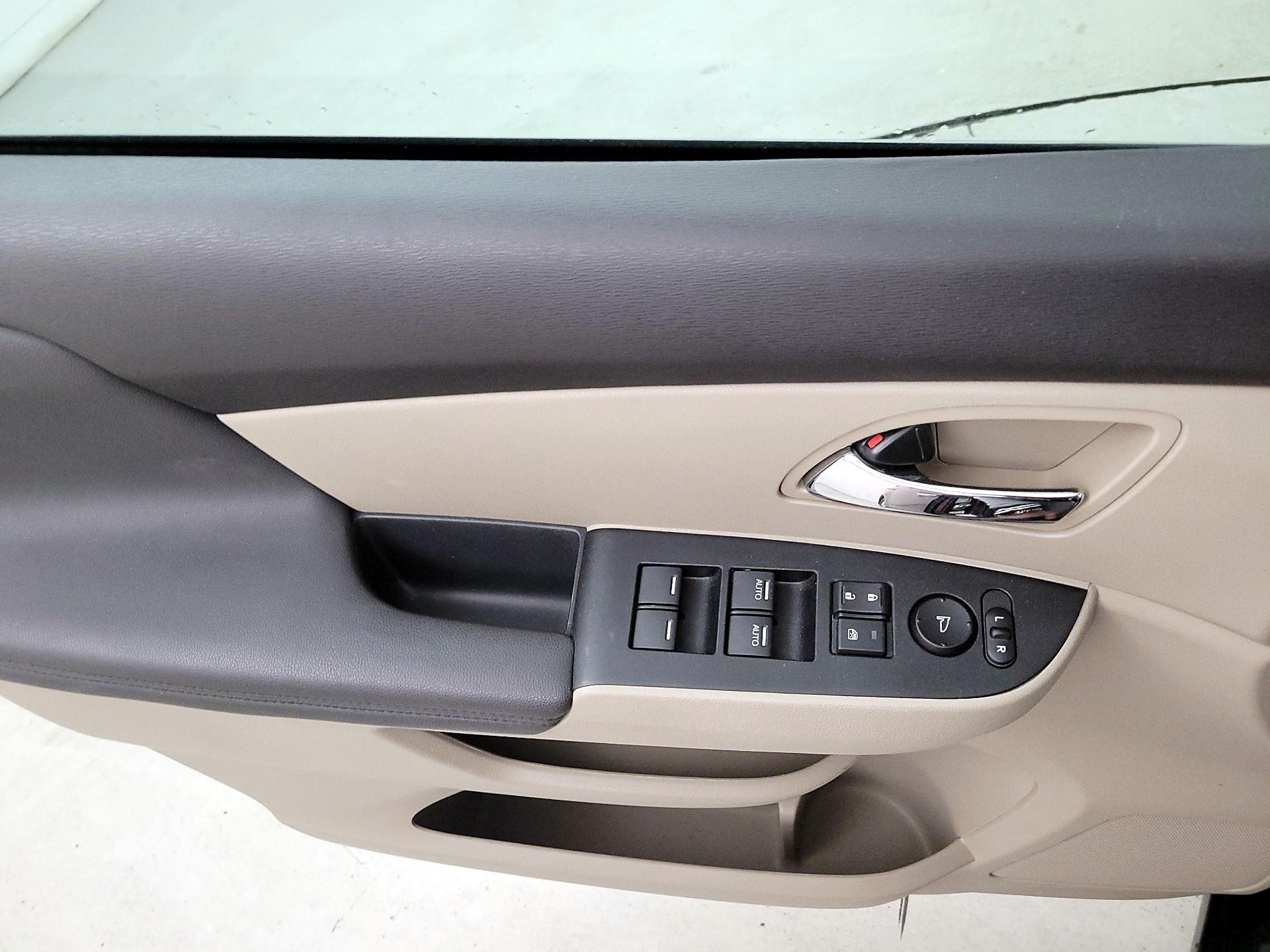 Thumbnail: 2014 Honda Odyssey - 12