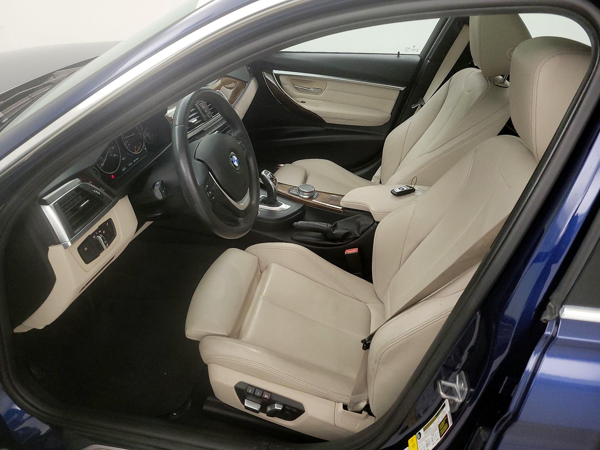 Thumbnail: 2018 BMW 3 Series - 11