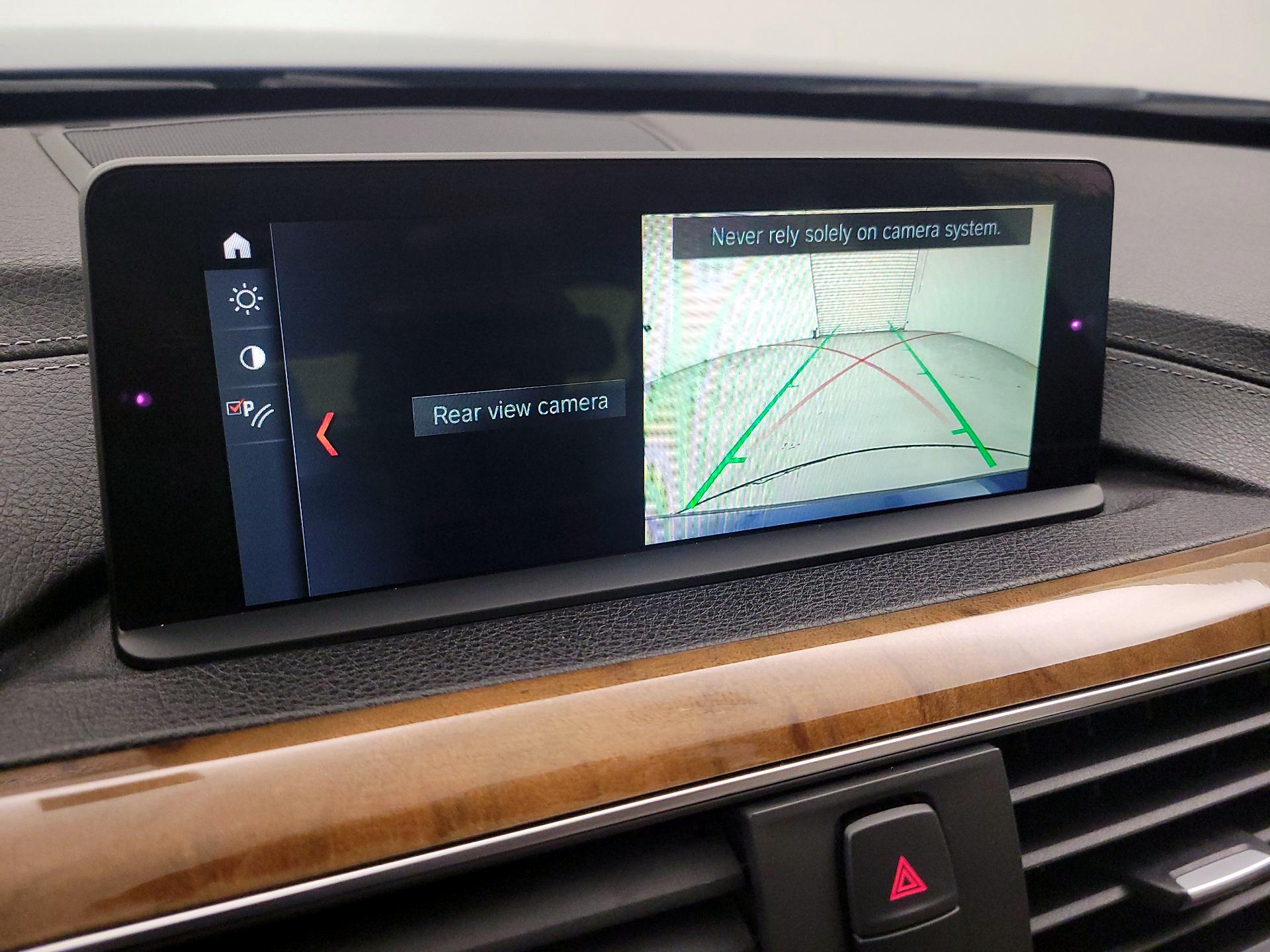 Thumbnail: 2018 BMW 3 Series - 15