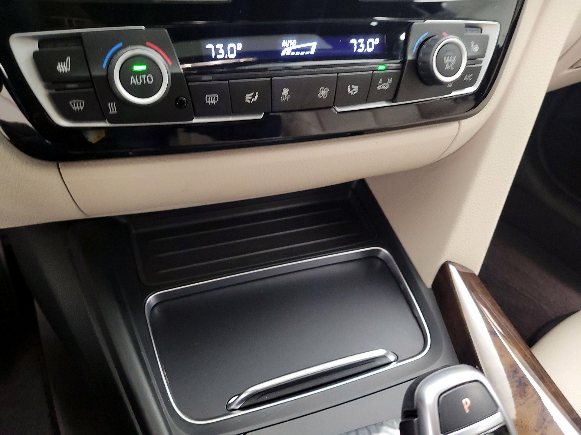 Thumbnail: 2018 BMW 3 Series - 17