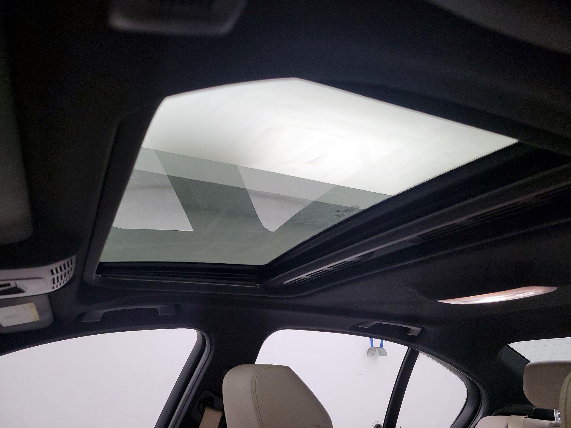 Thumbnail: 2018 BMW 3 Series - 20