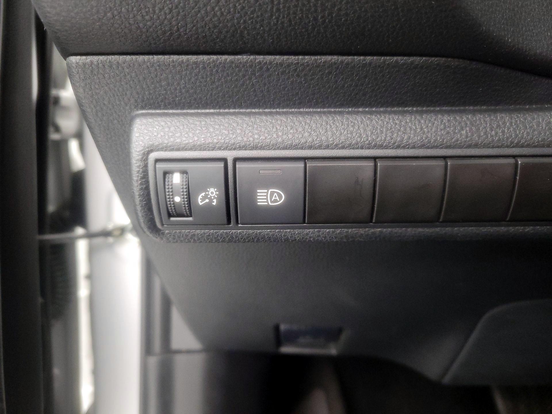 Thumbnail: 2023 Toyota Corolla - 13