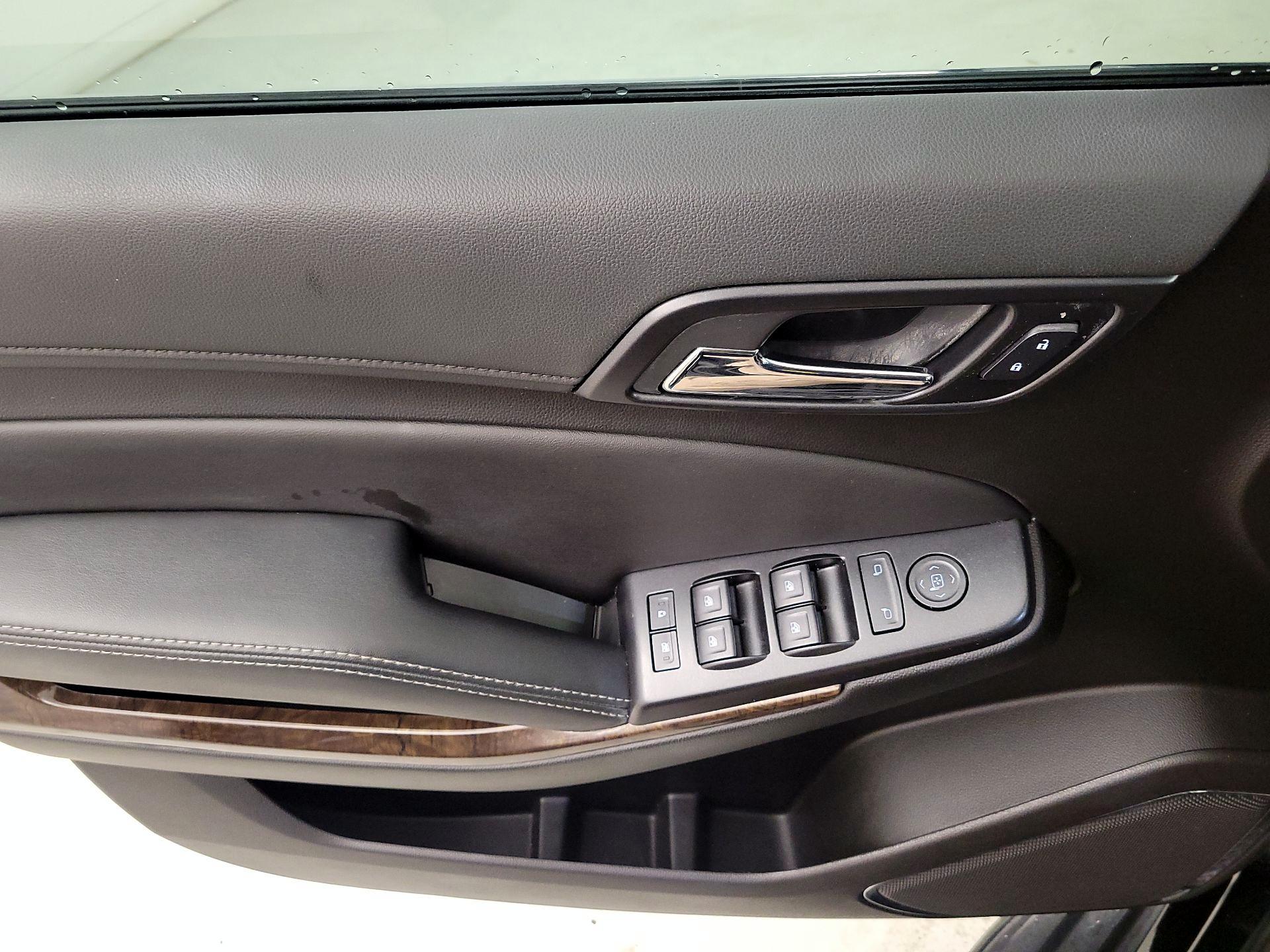 Thumbnail: 2019 Chevrolet Tahoe - 12