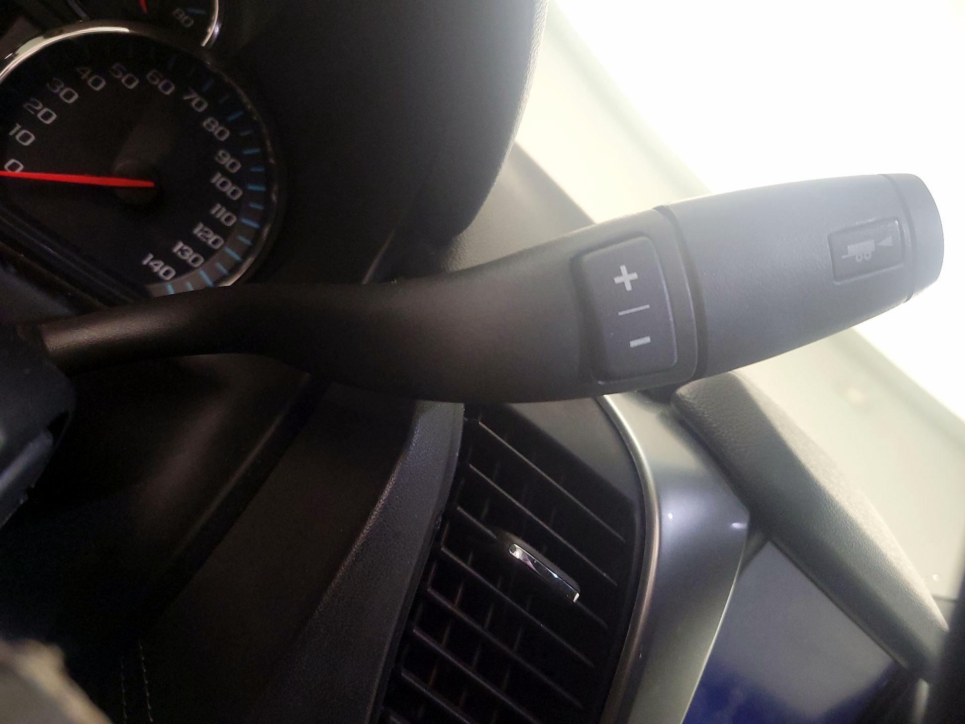 Thumbnail: 2019 Chevrolet Tahoe - 17