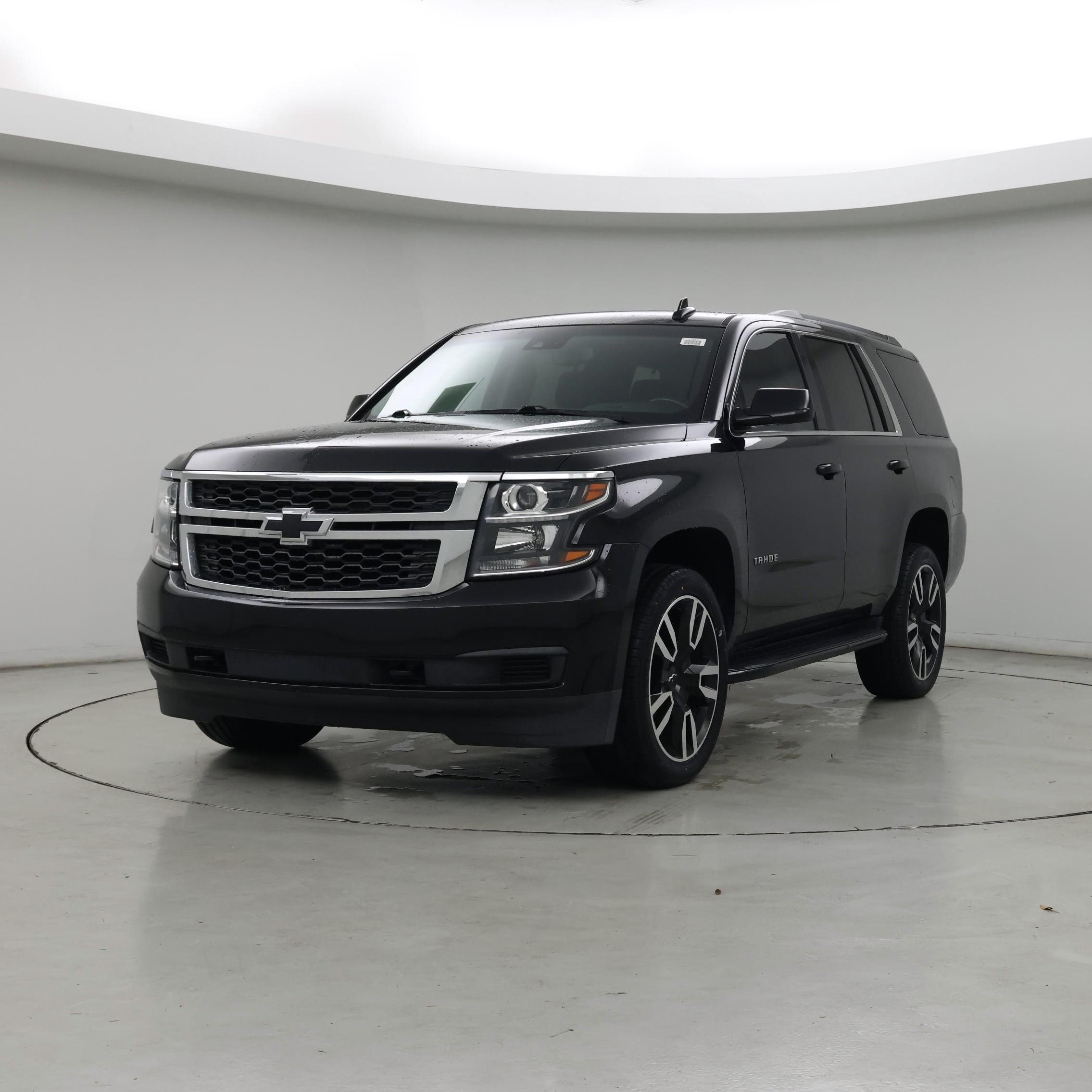 Thumbnail: 2019 Chevrolet Tahoe - 4