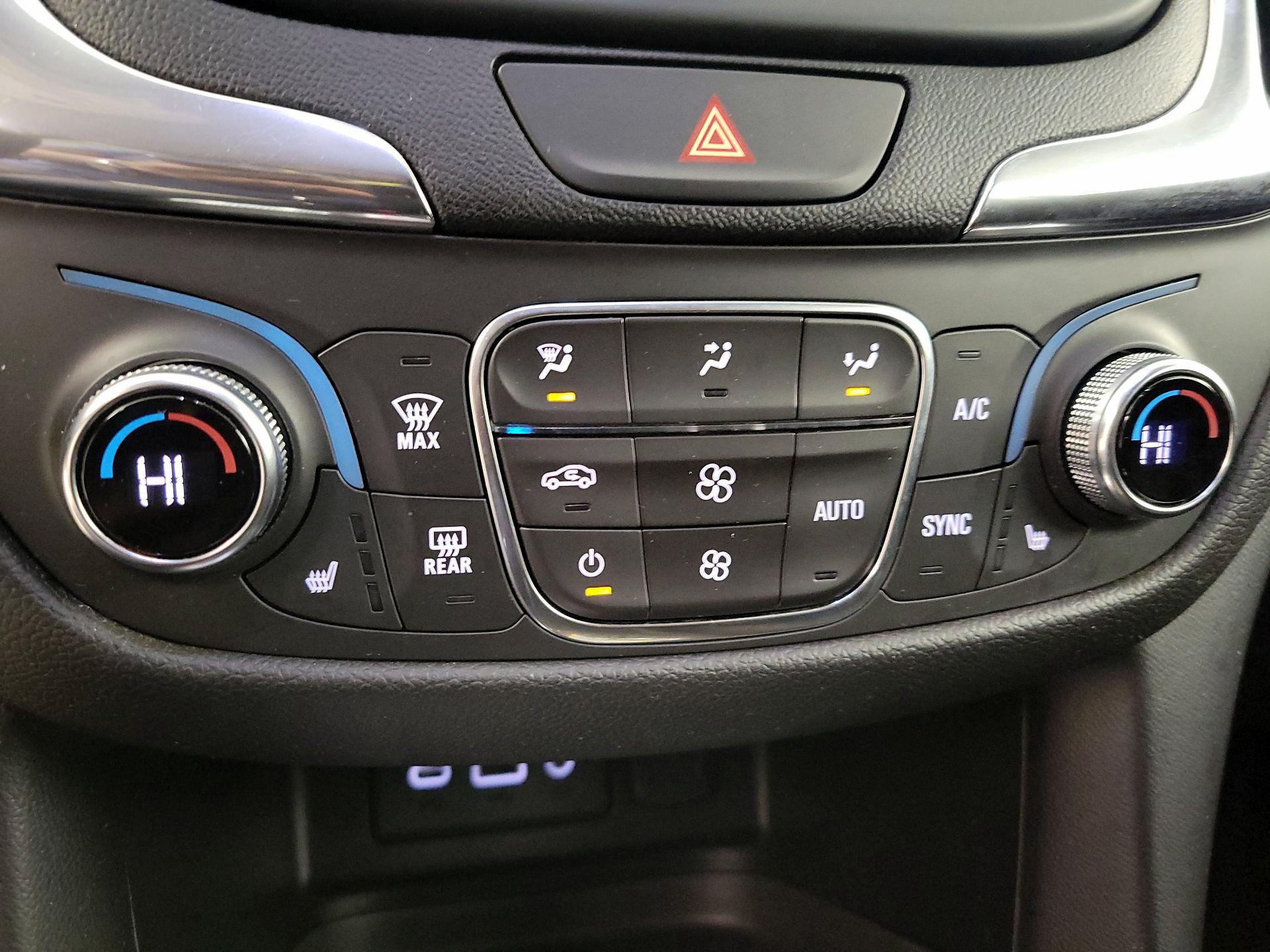 Thumbnail: 2019 Chevrolet Equinox - 16