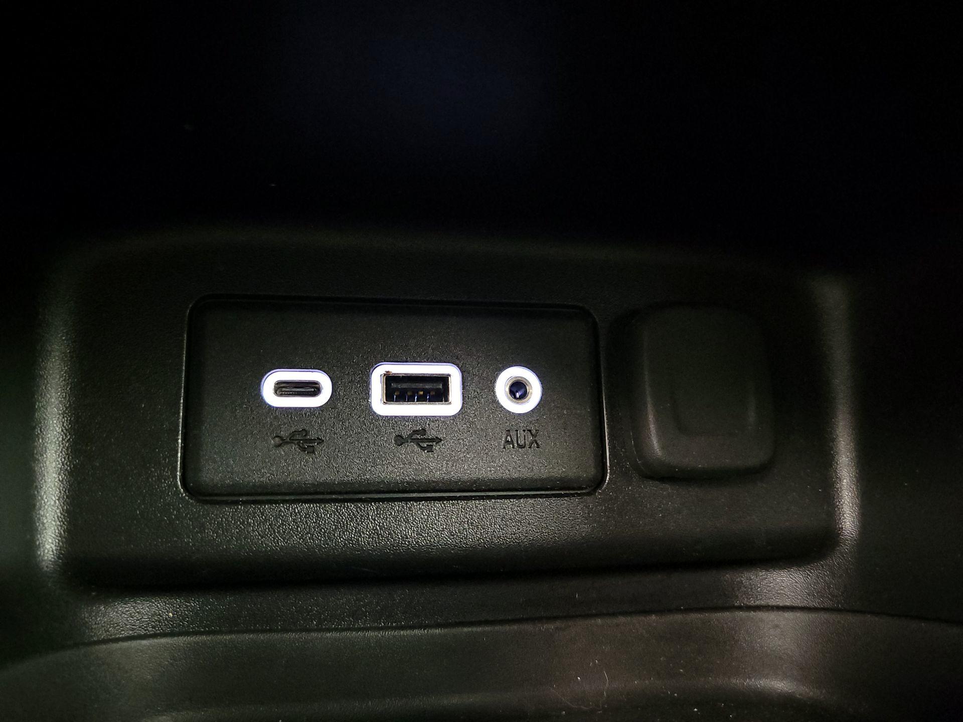 Thumbnail: 2019 Chevrolet Equinox - 18