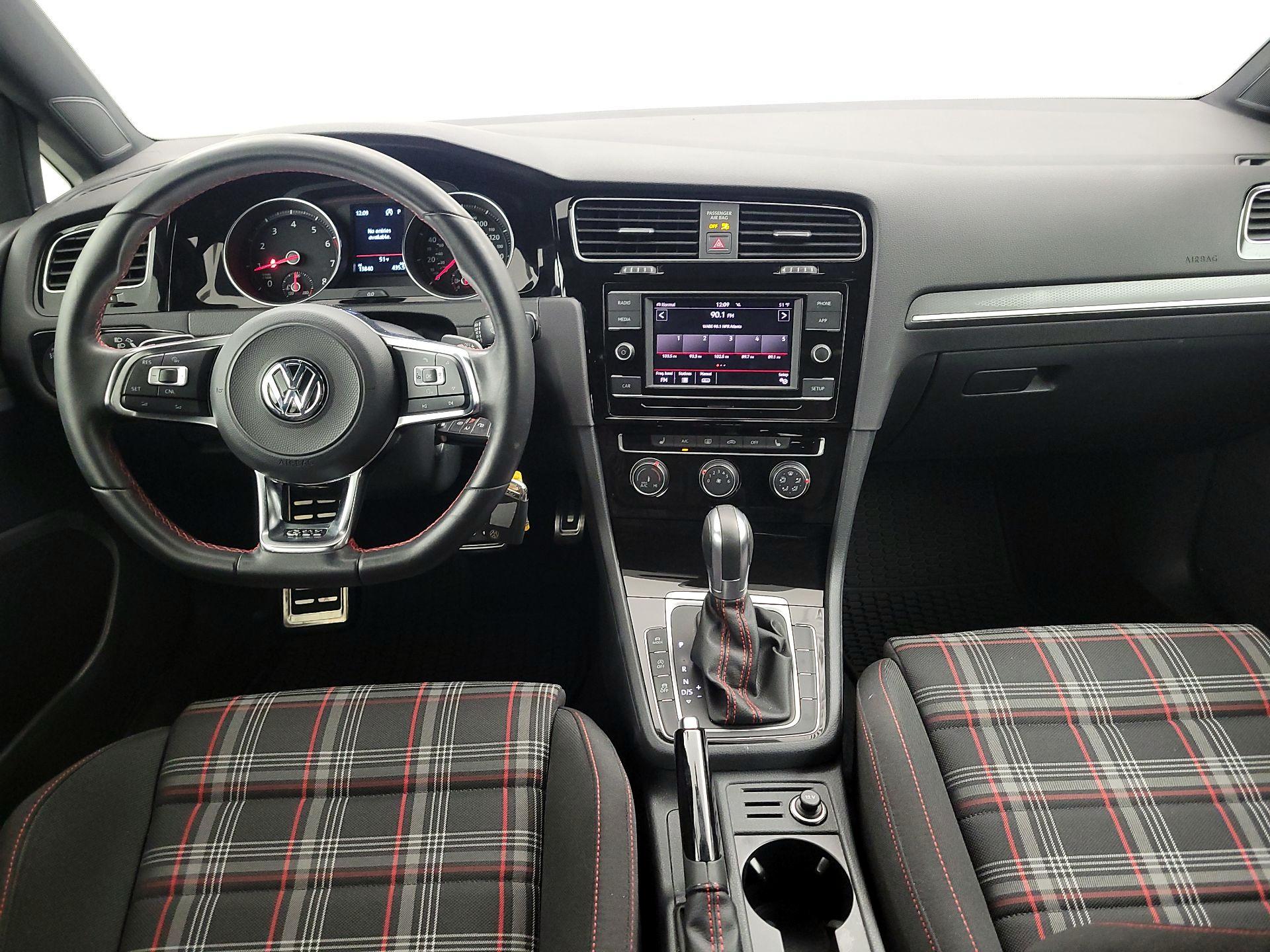 Thumbnail: 2018 Volkswagen Golf - 9