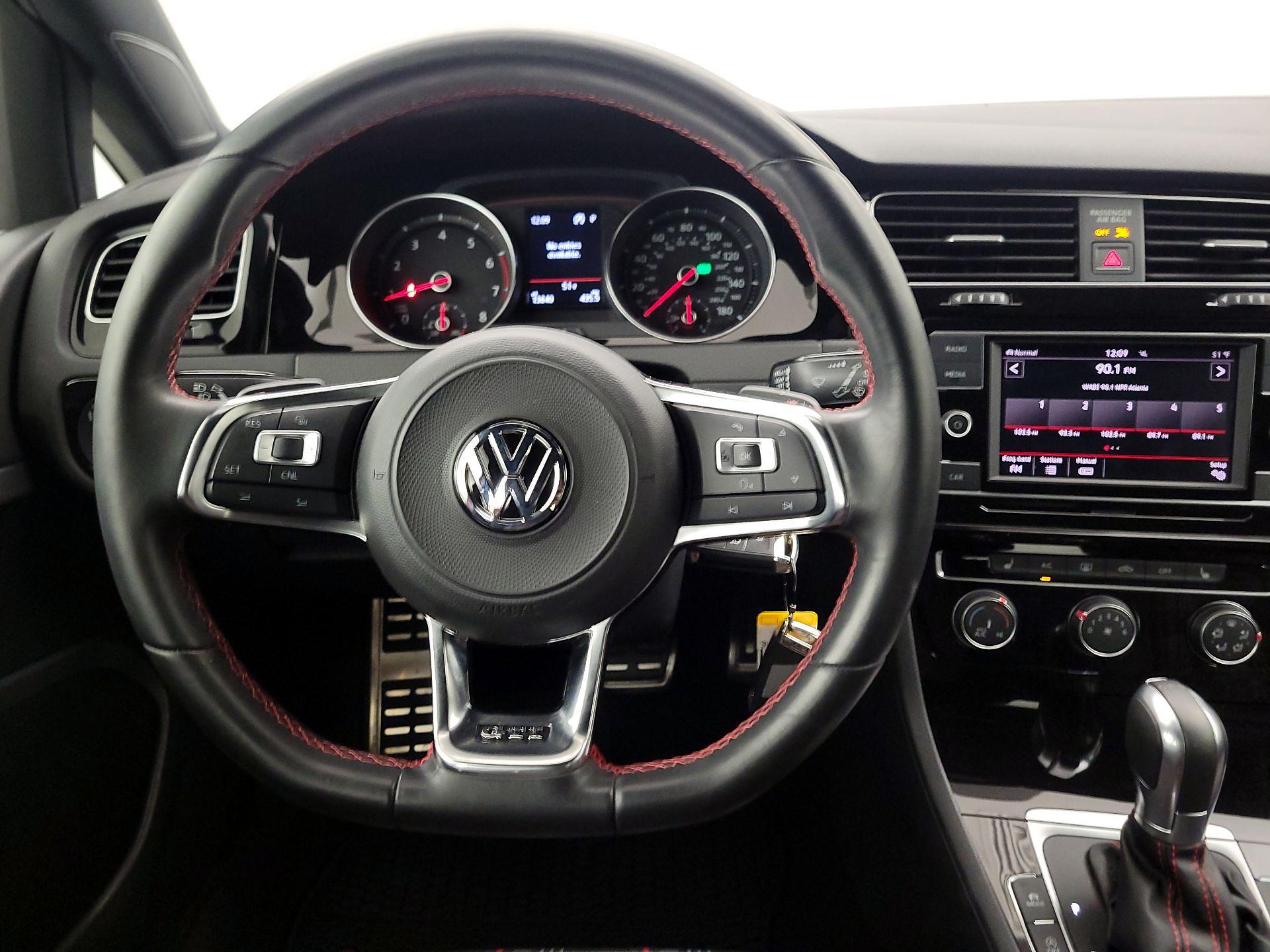 Thumbnail: 2018 Volkswagen Golf - 10