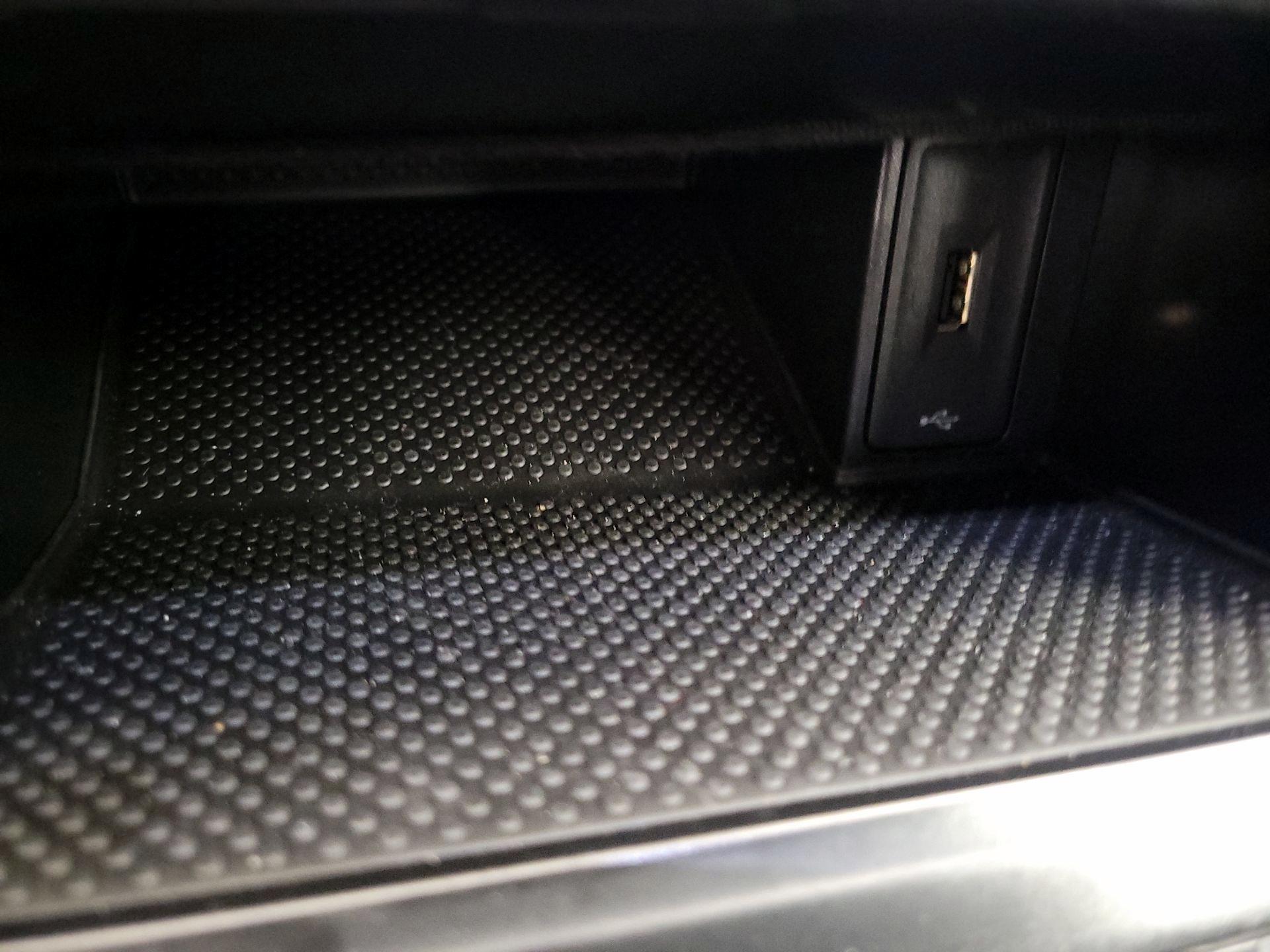 Thumbnail: 2018 Volkswagen Golf - 18