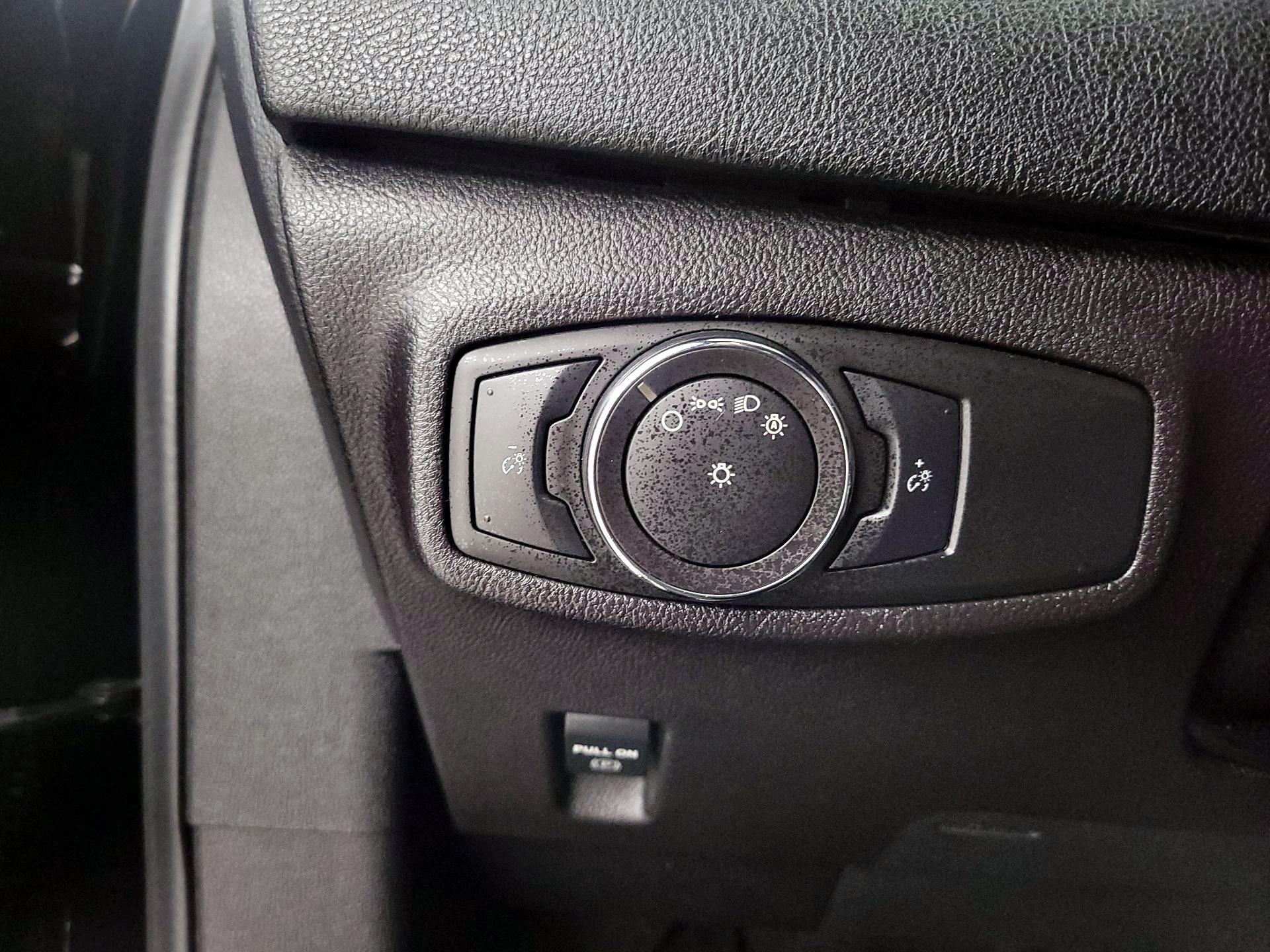 Thumbnail: 2016 Lincoln MKC - 13