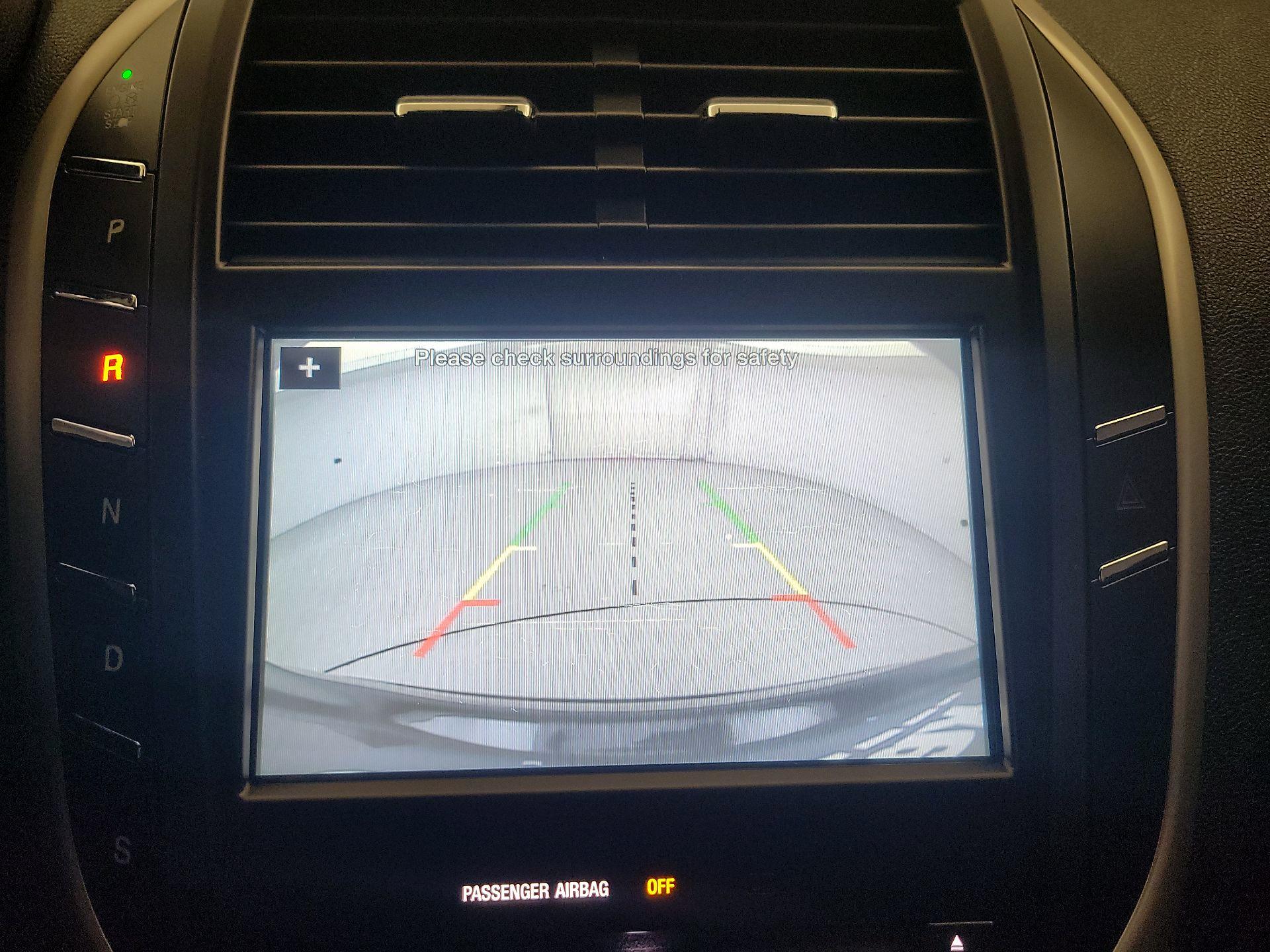 Thumbnail: 2016 Lincoln MKC - 14