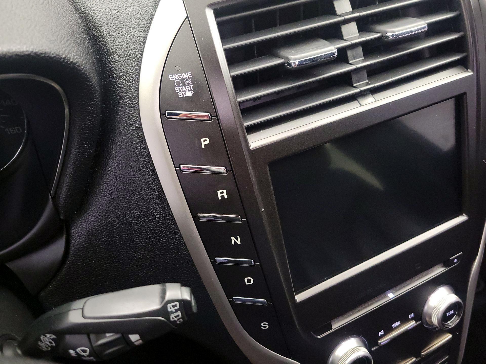 Thumbnail: 2016 Lincoln MKC - 17