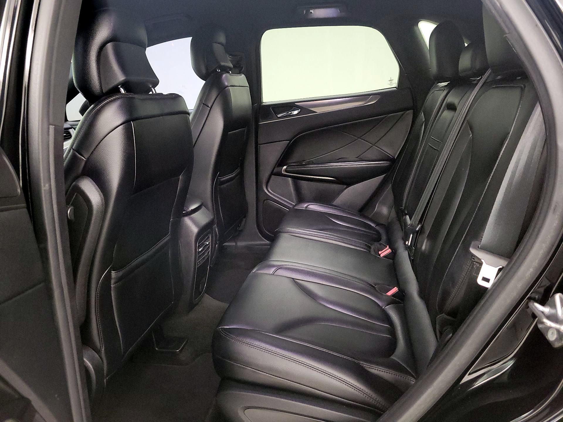 Thumbnail: 2016 Lincoln MKC - 19