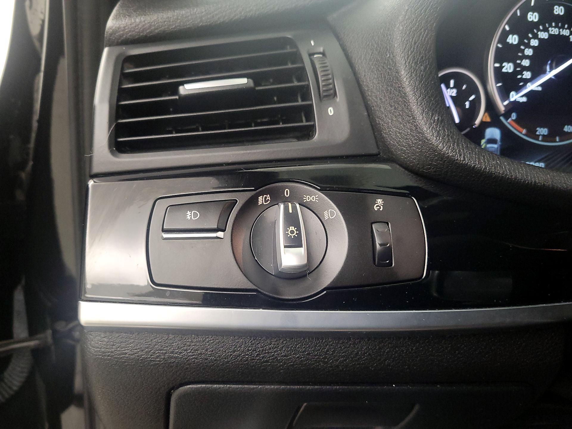 Thumbnail: 2015 BMW X3 - 13