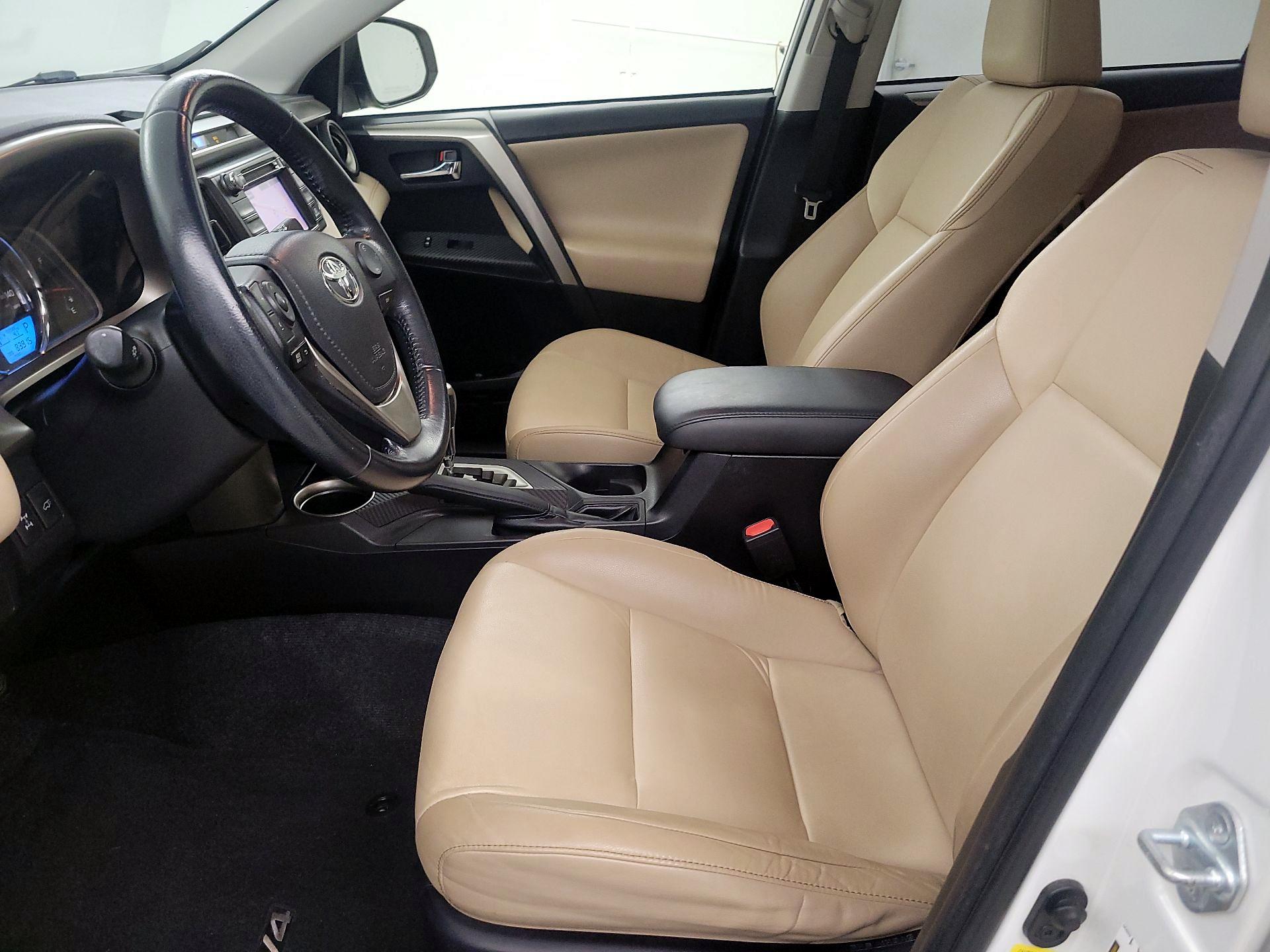 Thumbnail: 2014 Toyota RAV4 - 11