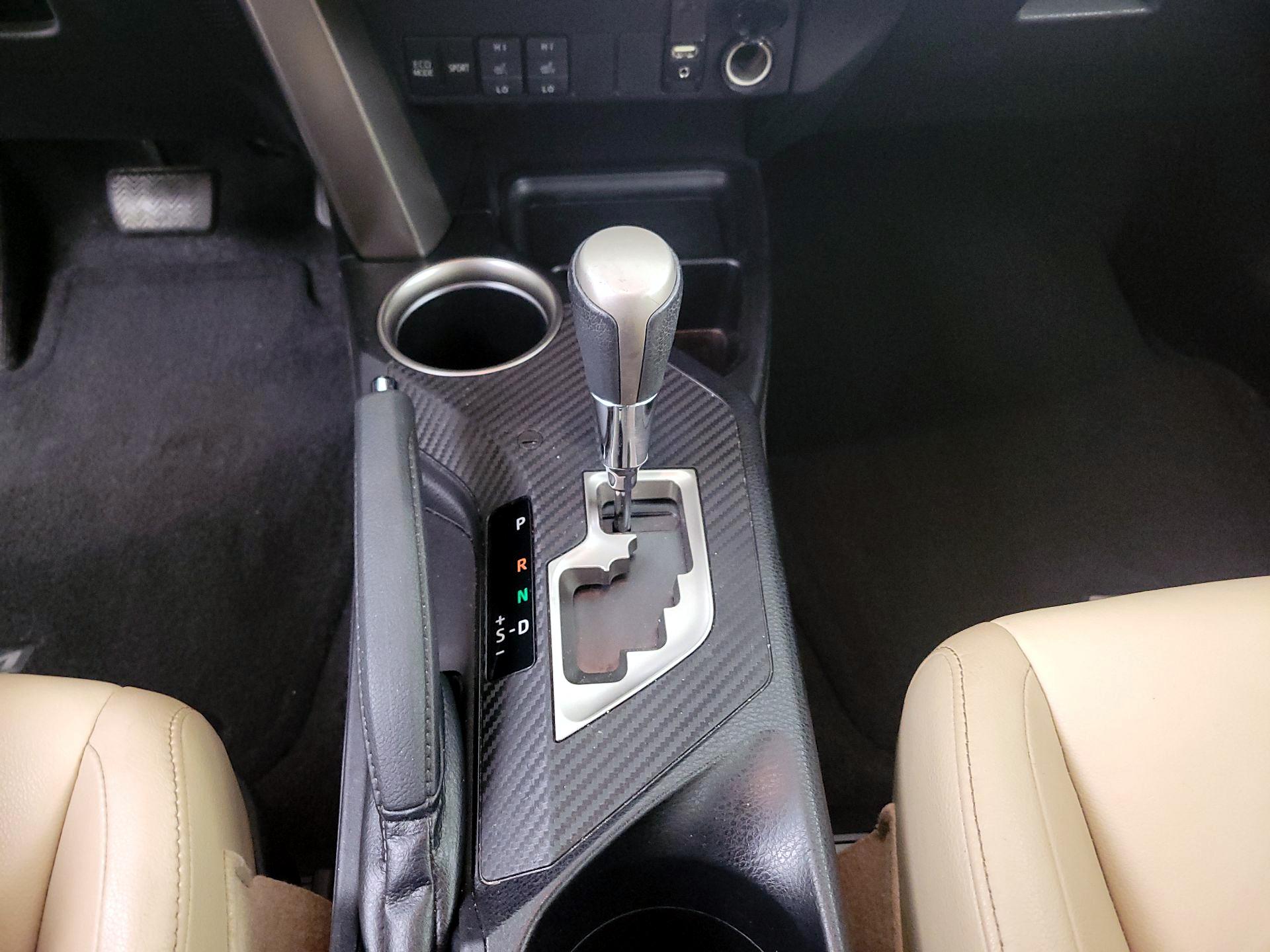 Thumbnail: 2014 Toyota RAV4 - 18