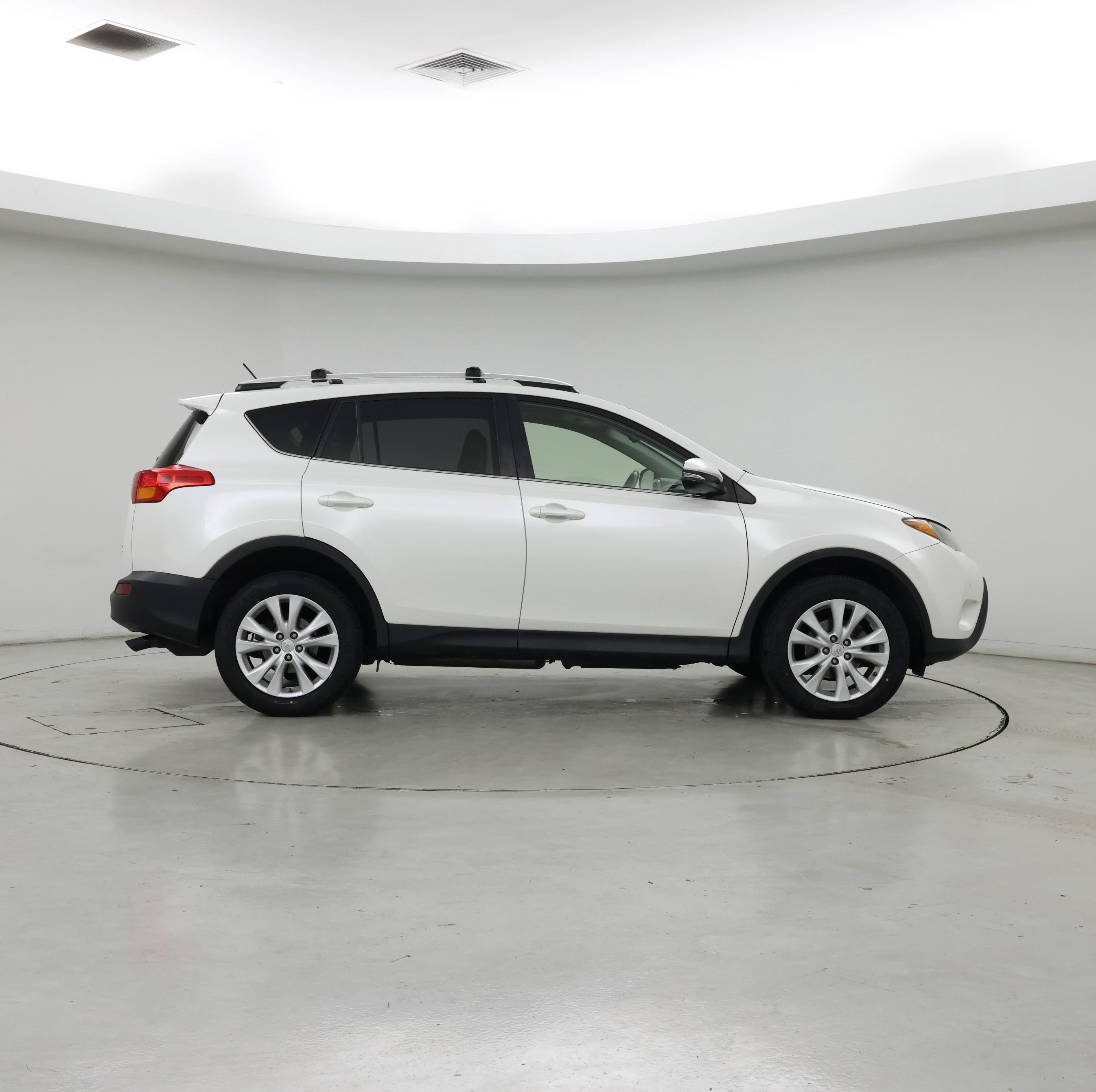 Thumbnail: 2014 Toyota RAV4 - 7
