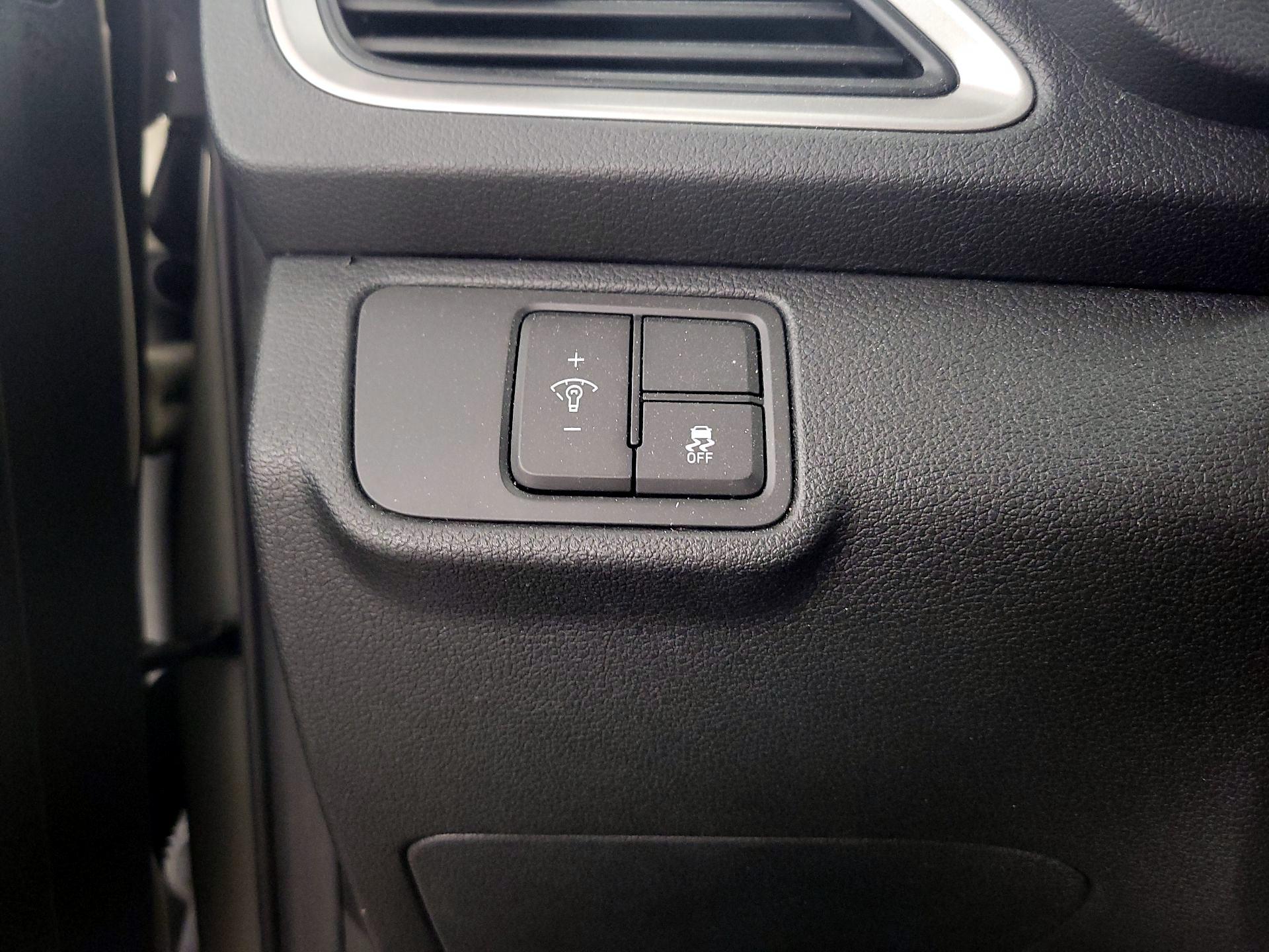 Thumbnail: 2019 Hyundai Accent - 13