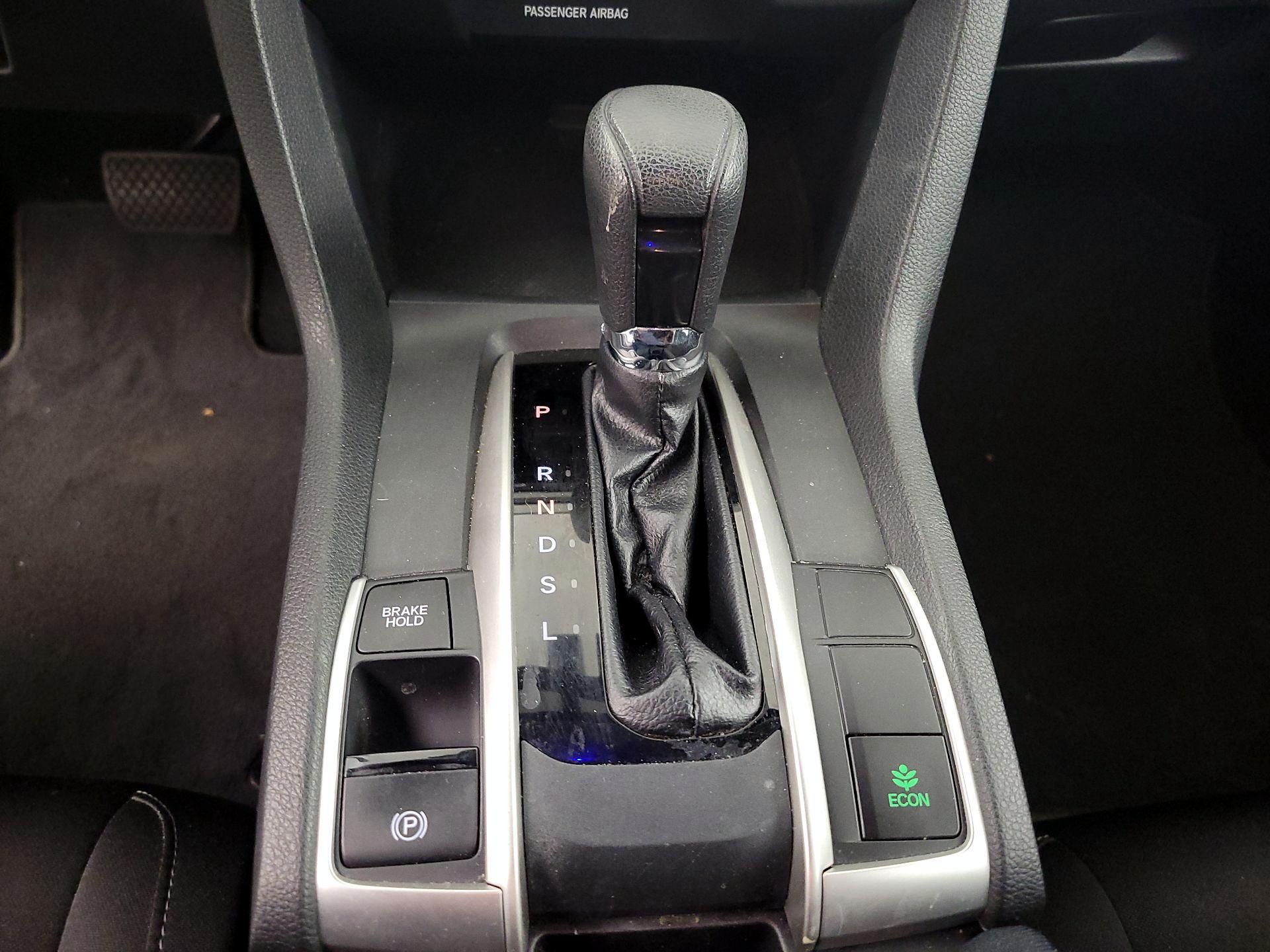 Thumbnail: 2018 Honda Civic - 17