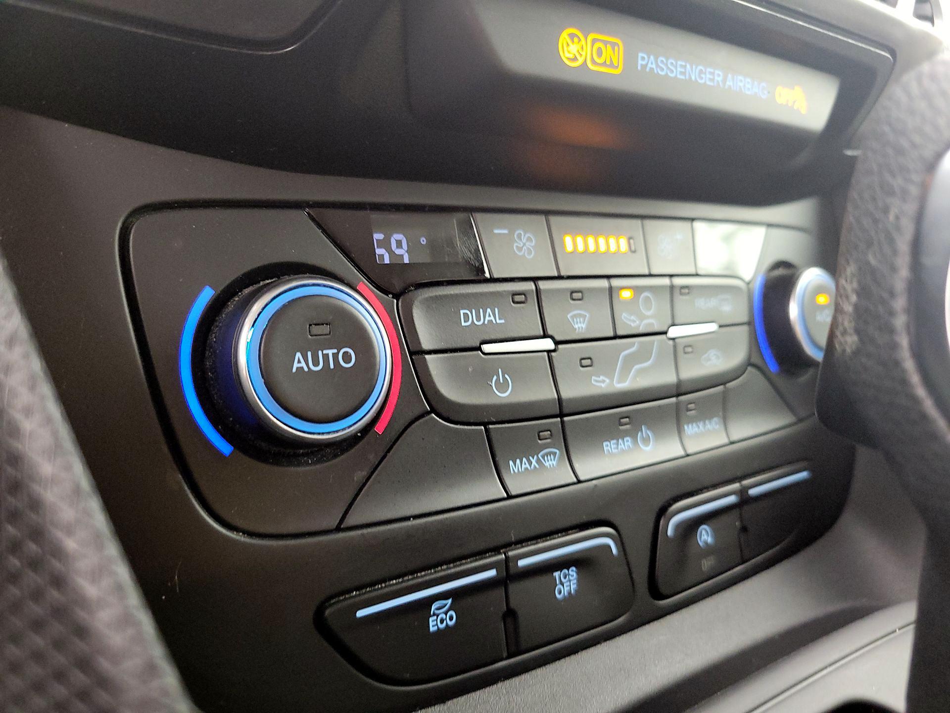 Thumbnail: 2020 Ford Transit Series - 17