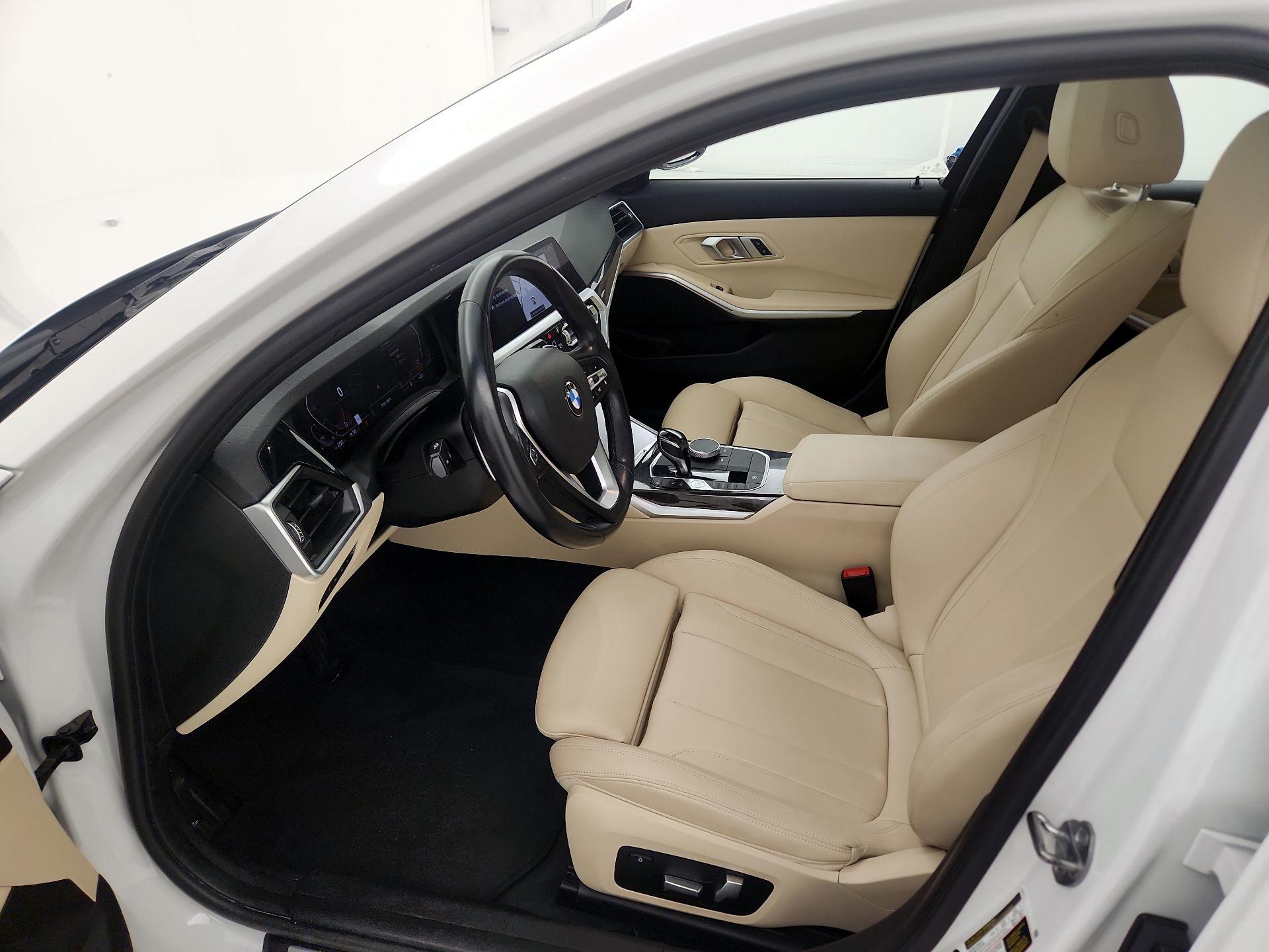 Thumbnail: 2019 BMW 3 Series - 11