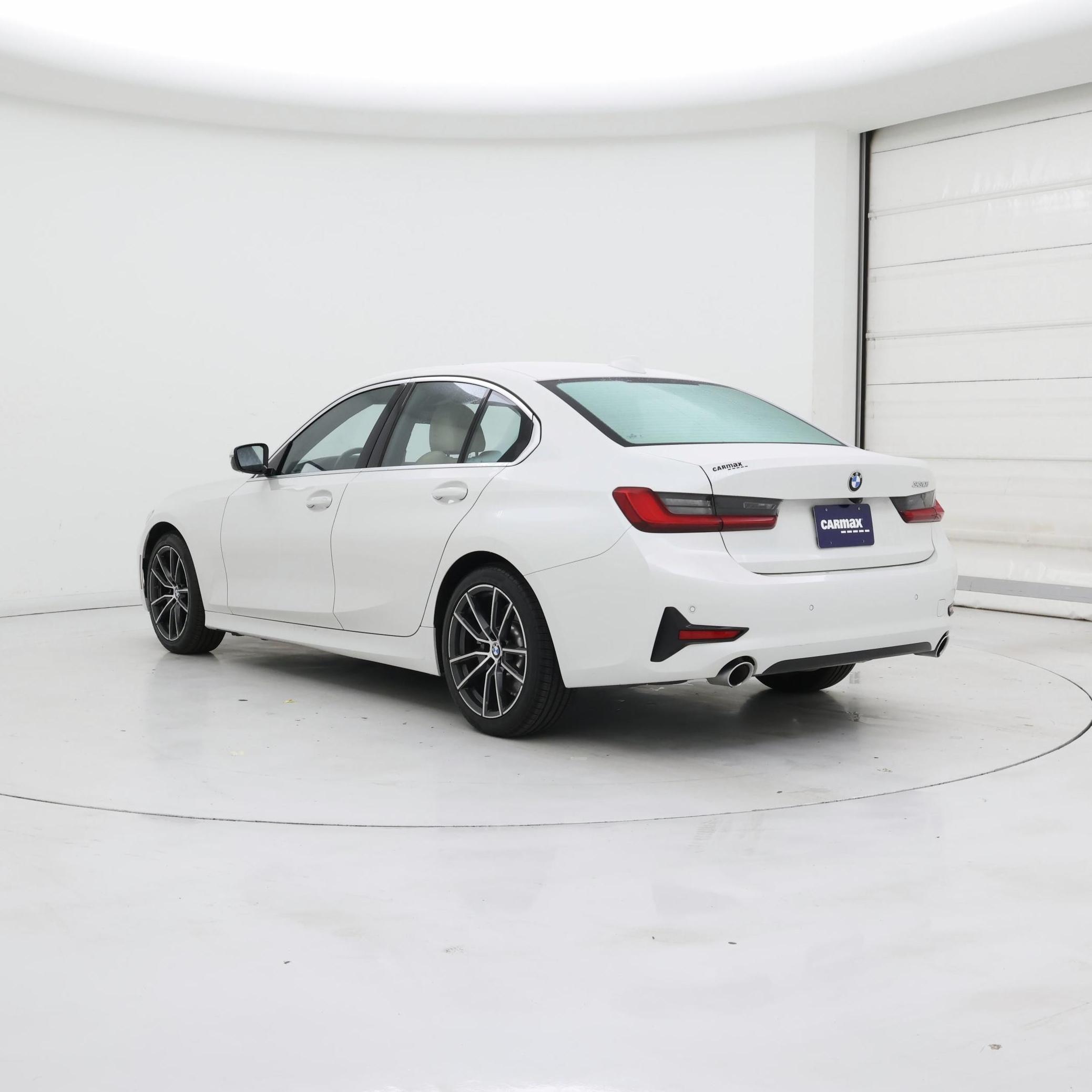 Thumbnail: 2019 BMW 3 Series - 2