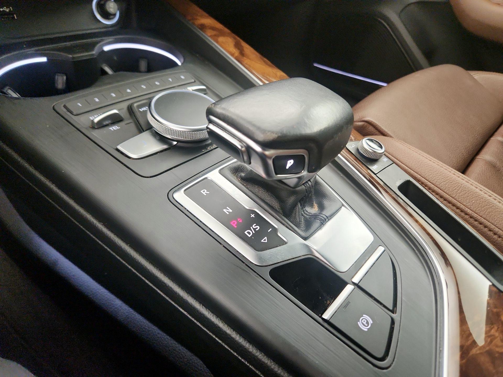 Thumbnail: 2018 Audi A4 - 18