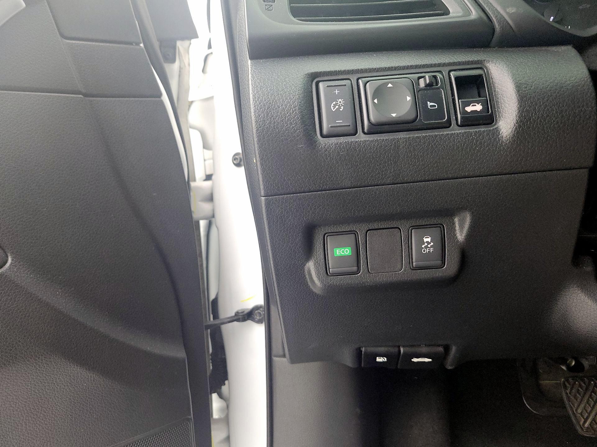 Thumbnail: 2019 Nissan Sentra - 13