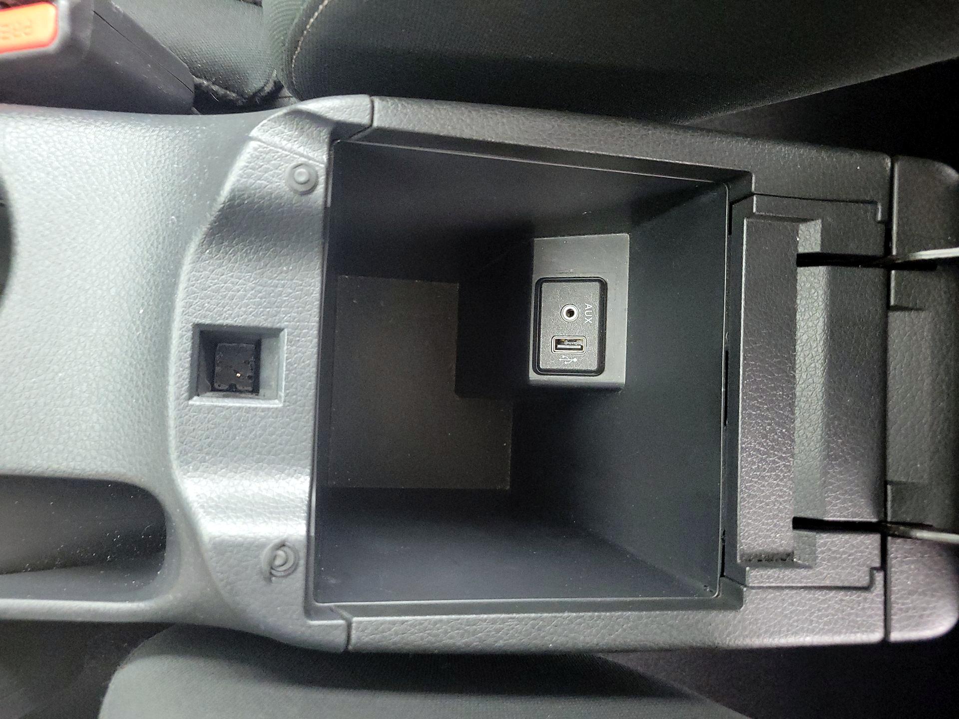 Thumbnail: 2019 Nissan Sentra - 18