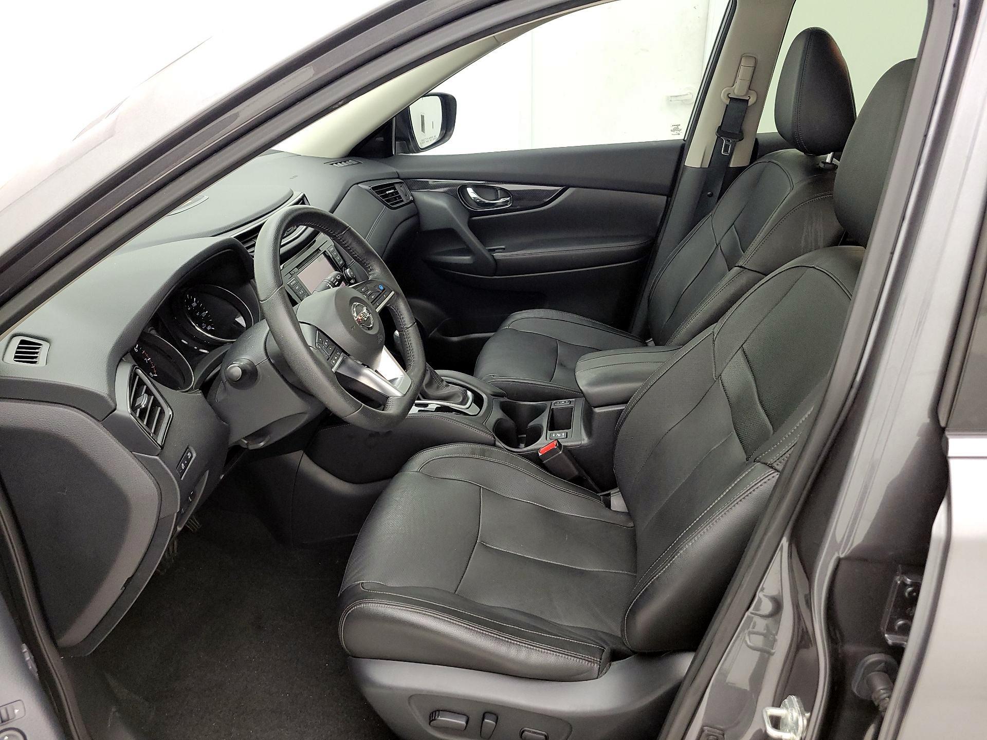 Thumbnail: 2019 Nissan Rogue - 11