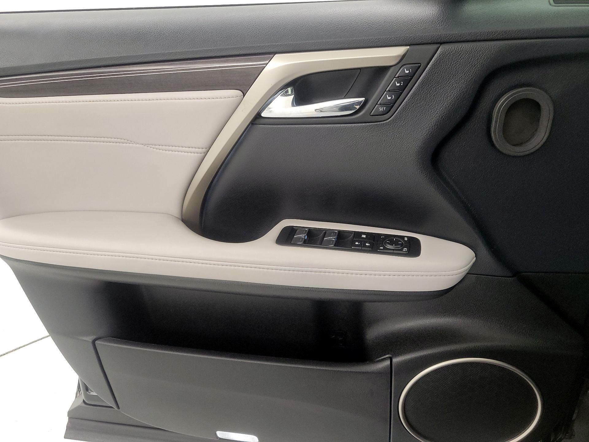 Thumbnail: 2020 Lexus RX - 12