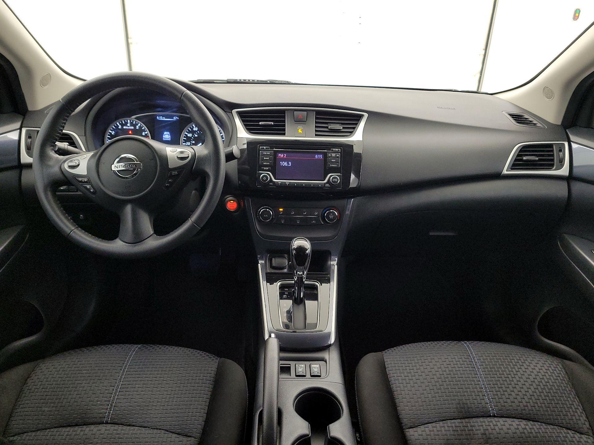 Thumbnail: 2016 Nissan Sentra - 9