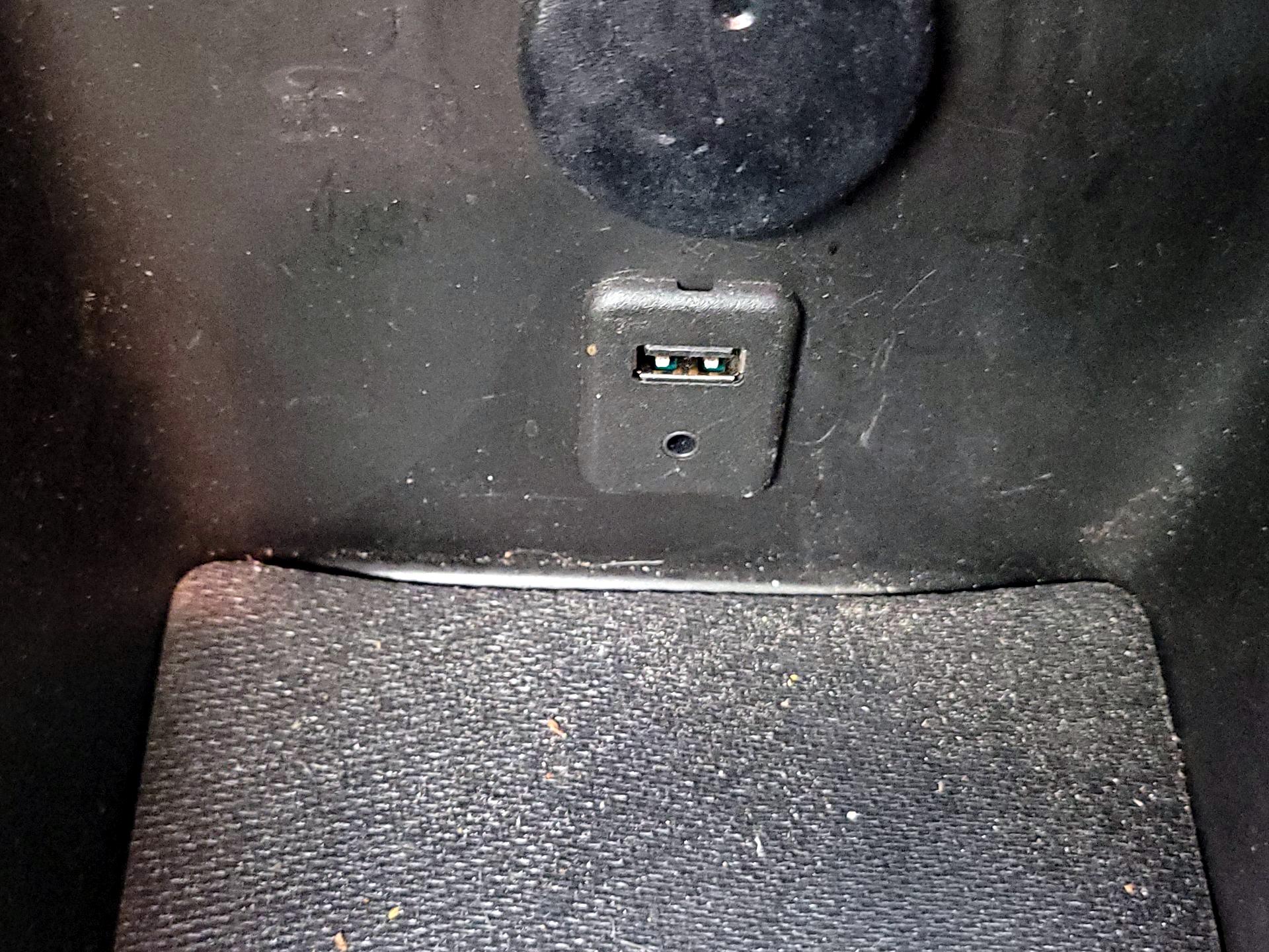 Thumbnail: 2015 Chevrolet Camaro - 19