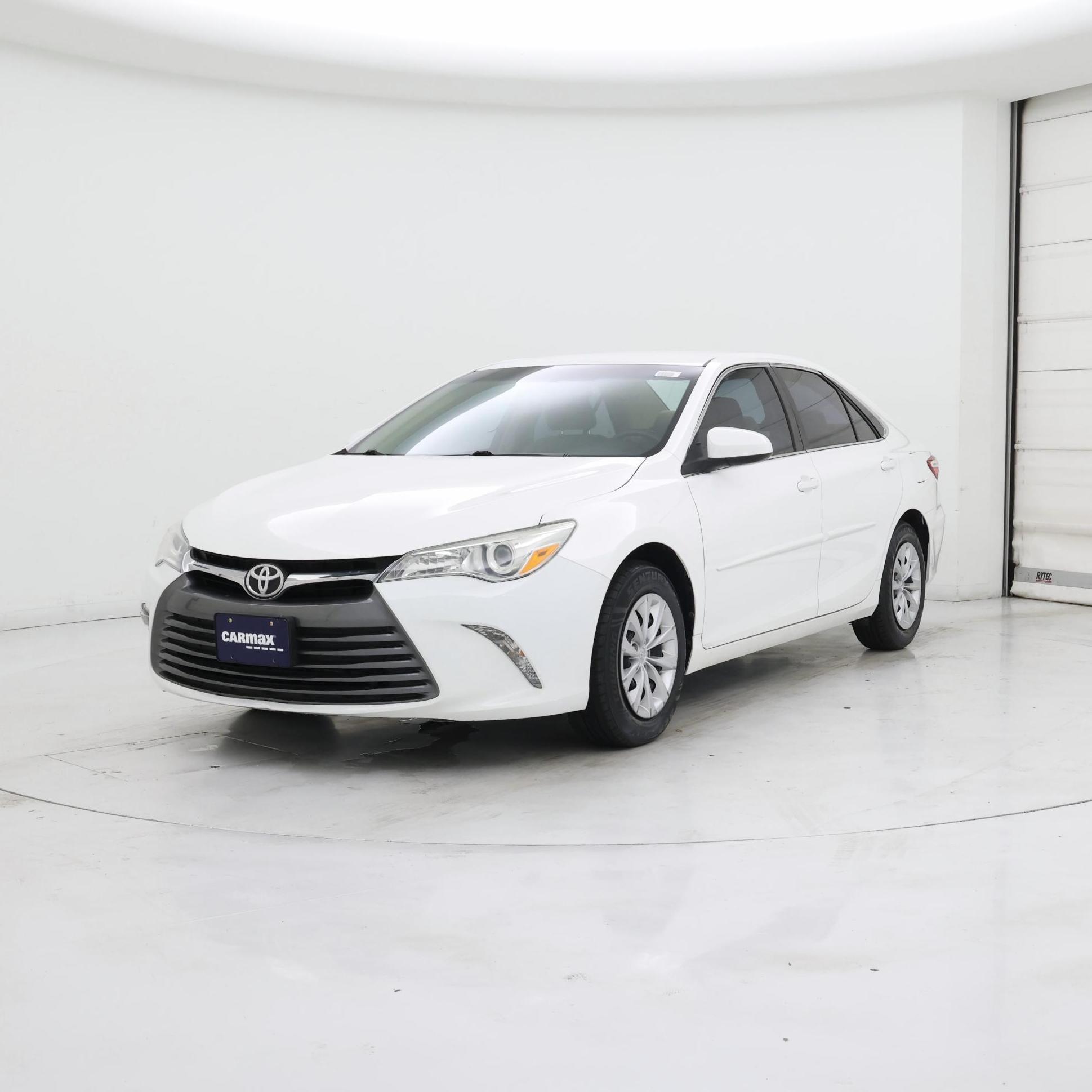 Thumbnail: 2015 Toyota Camry - 4