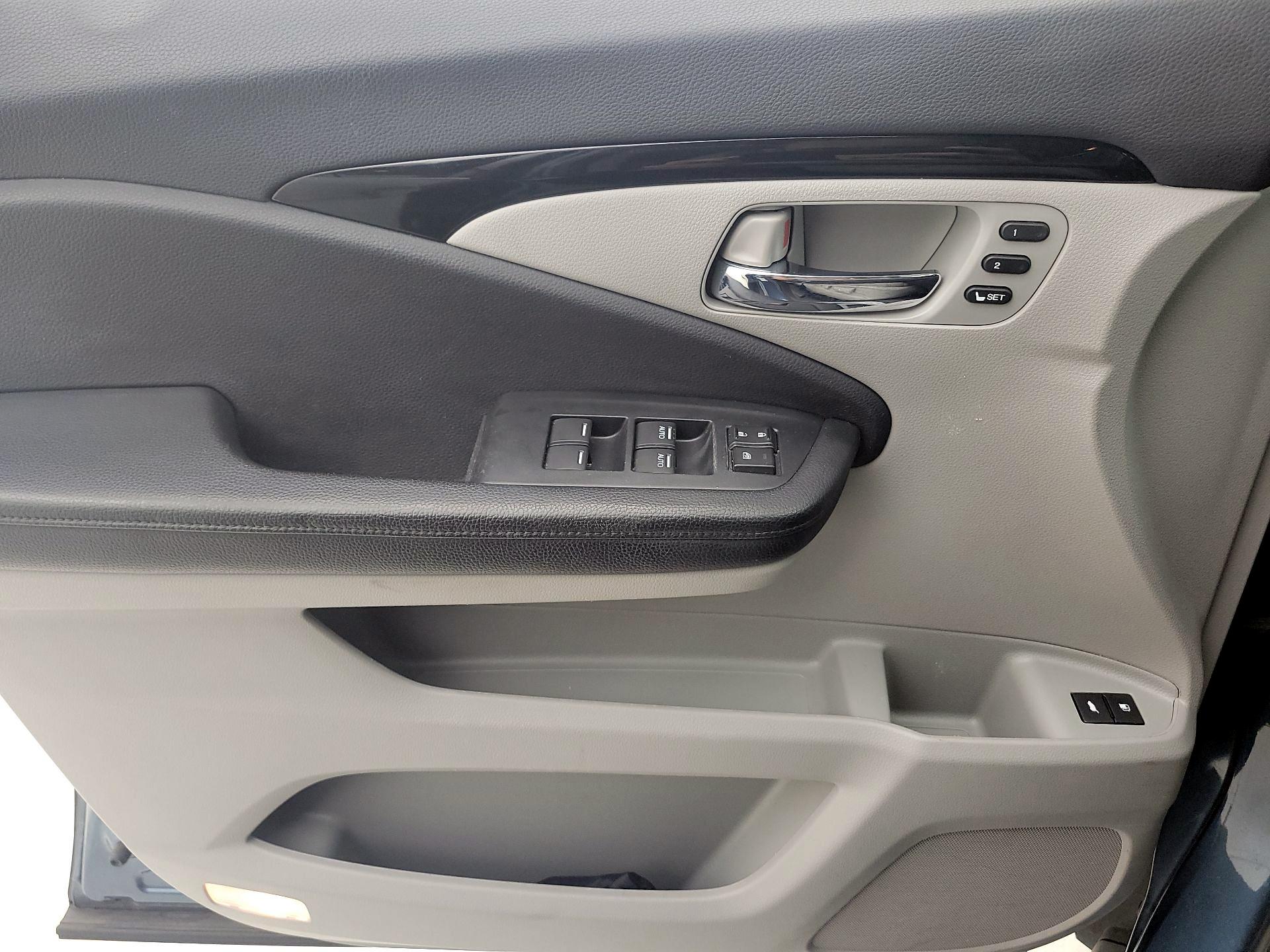 Thumbnail: 2021 Honda Pilot - 12