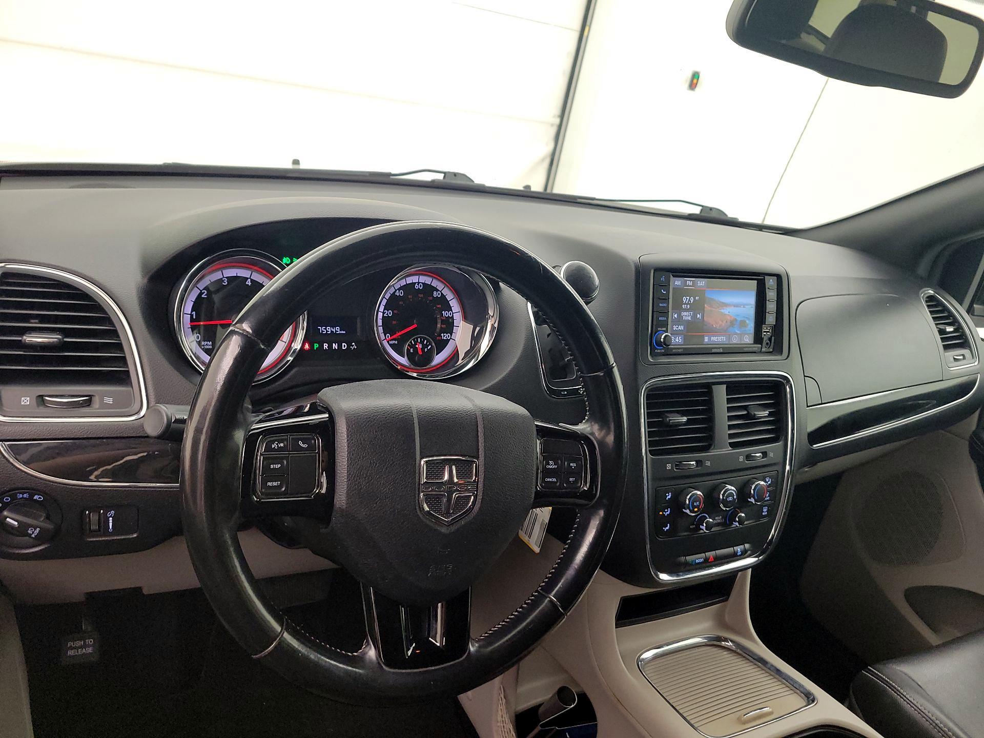 Thumbnail: 2019 Dodge Grand Caravan - 9