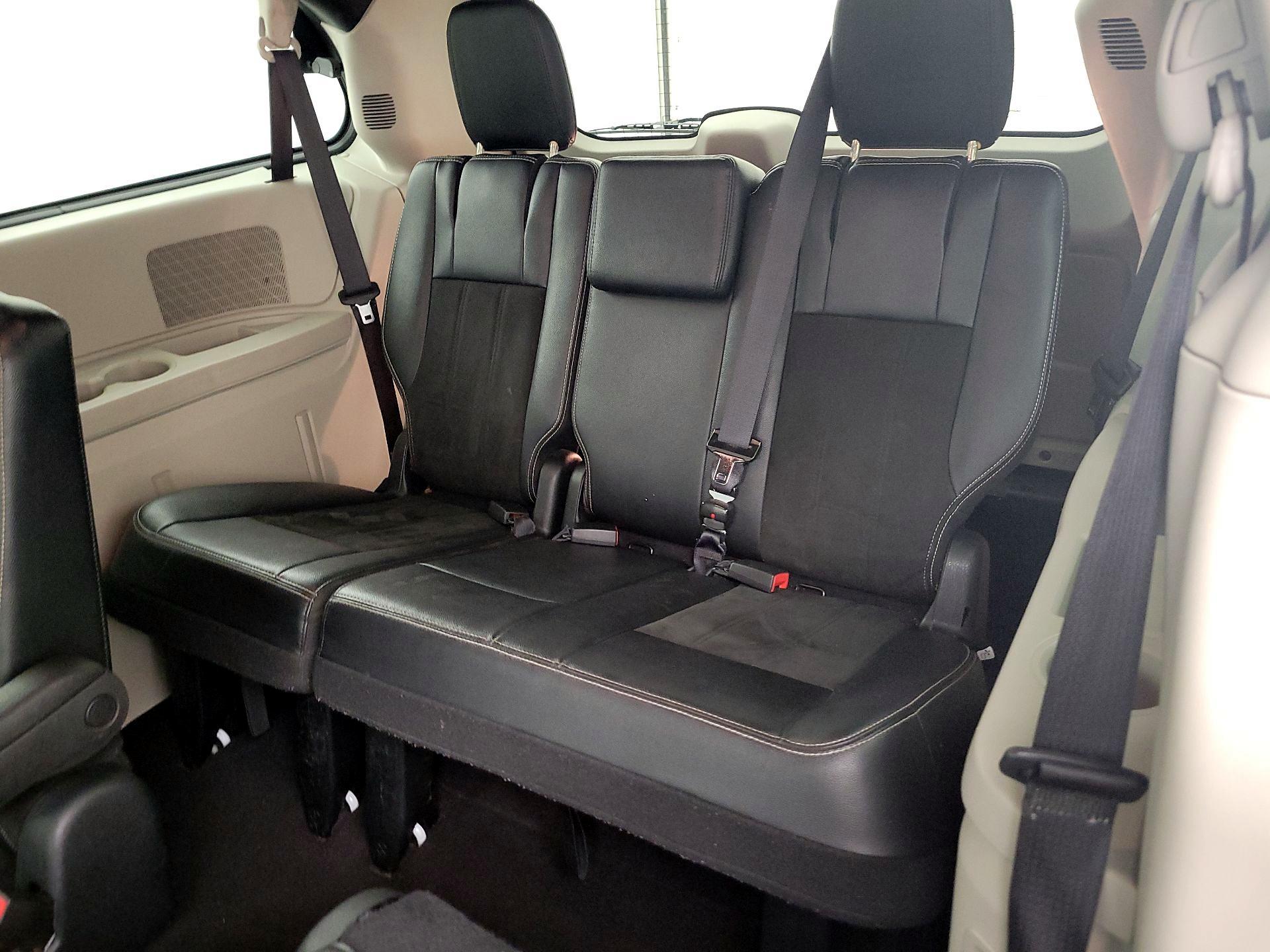 Thumbnail: 2019 Dodge Grand Caravan - 19