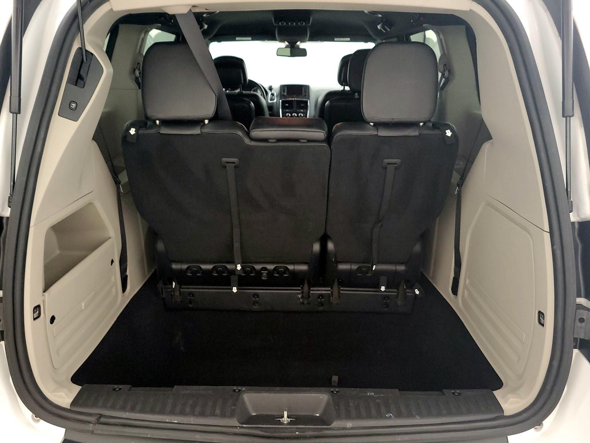 Thumbnail: 2019 Dodge Grand Caravan - 20