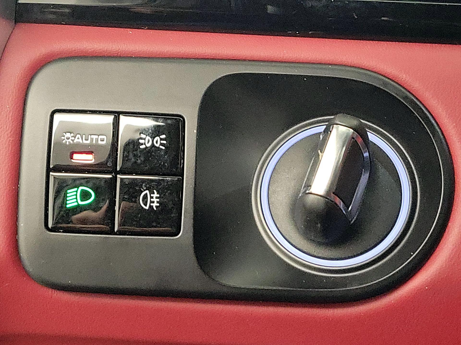 Thumbnail: 2019 Porsche Cayenne - 13