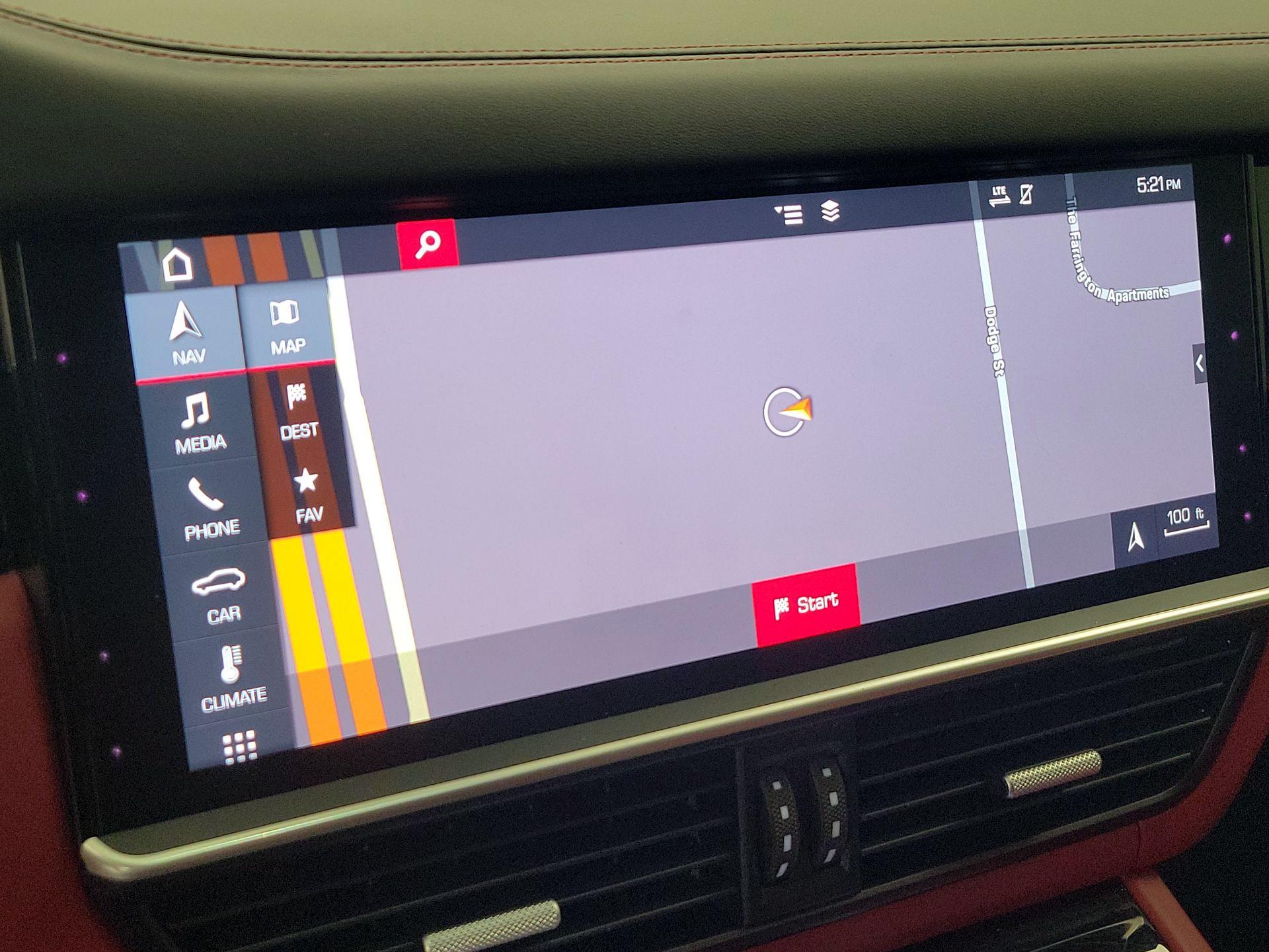 Thumbnail: 2019 Porsche Cayenne - 14