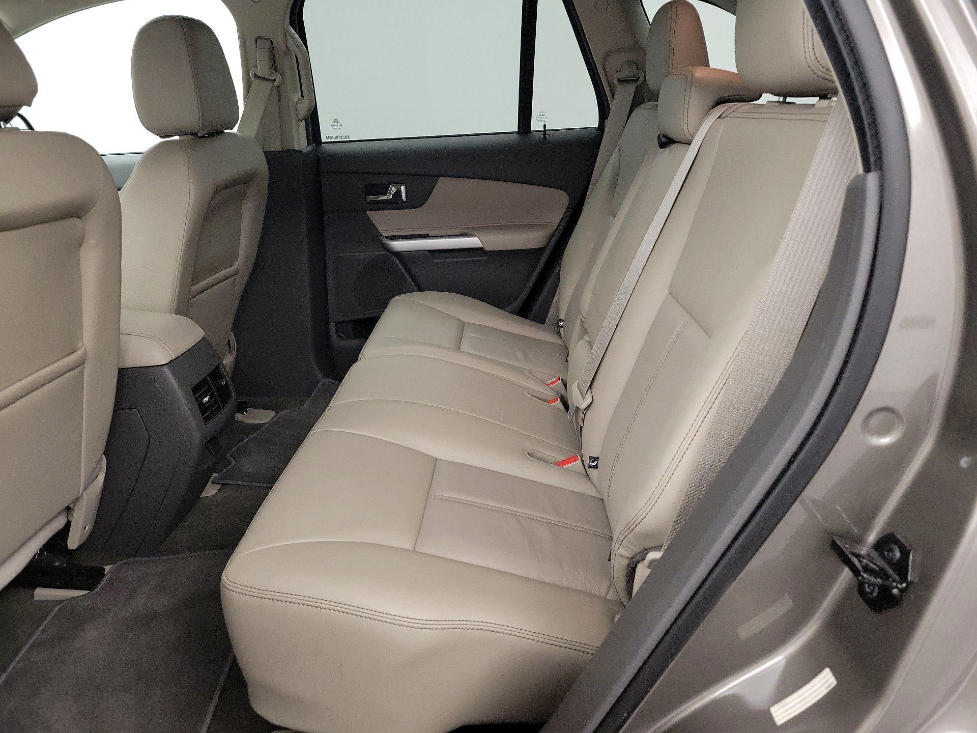 Thumbnail: 2014 Ford Edge - 20