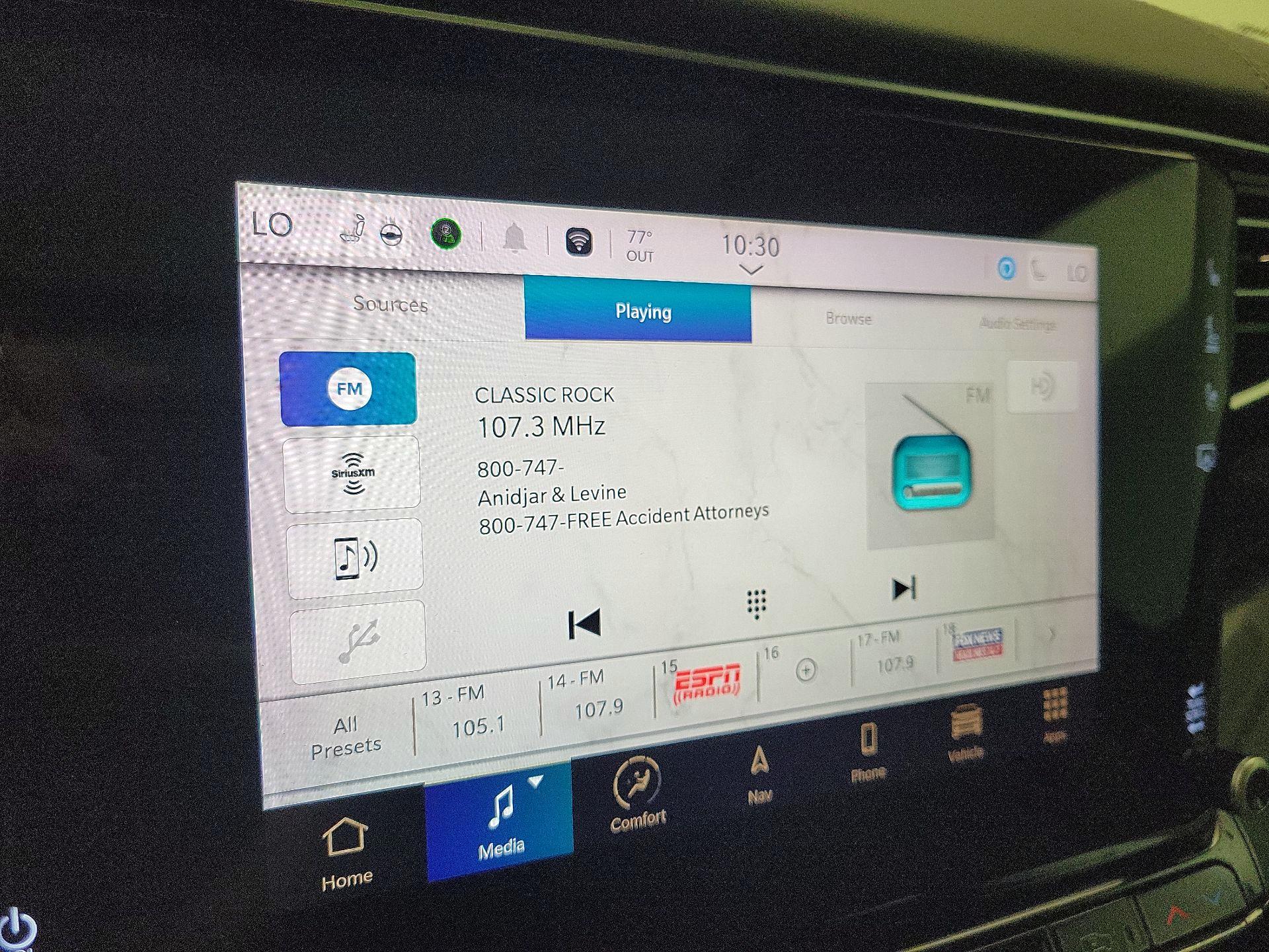 Thumbnail: 2023 Jeep Wagoneer - 16