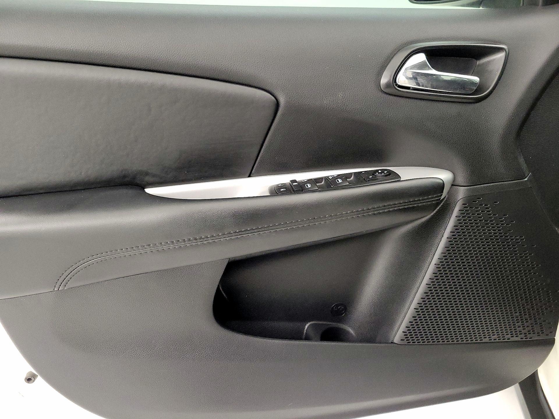 Thumbnail: 2020 Dodge Journey - 12