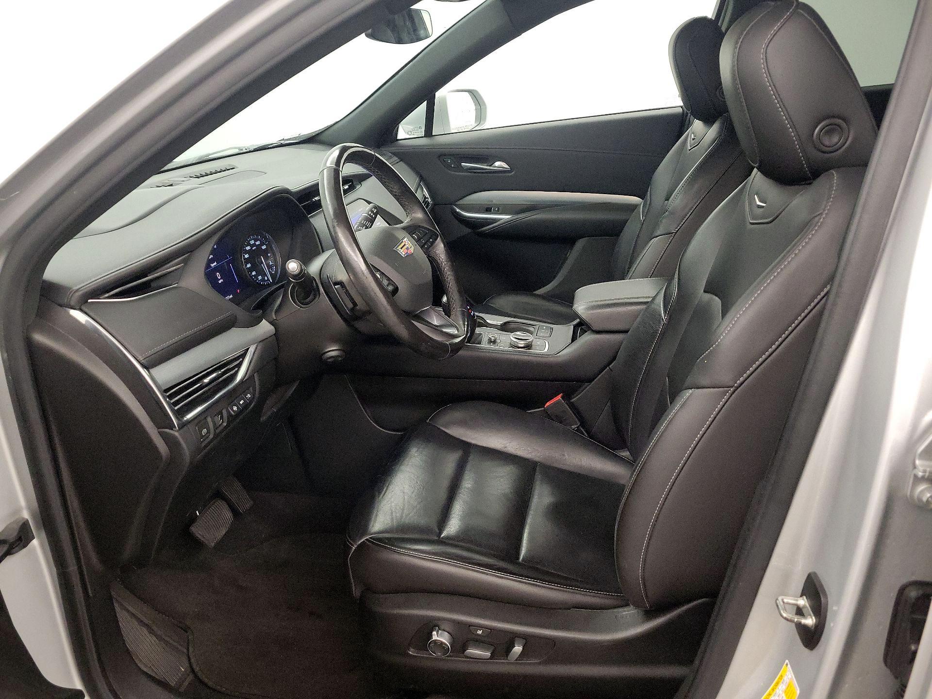 Thumbnail: 2019 Cadillac XT4 - 11