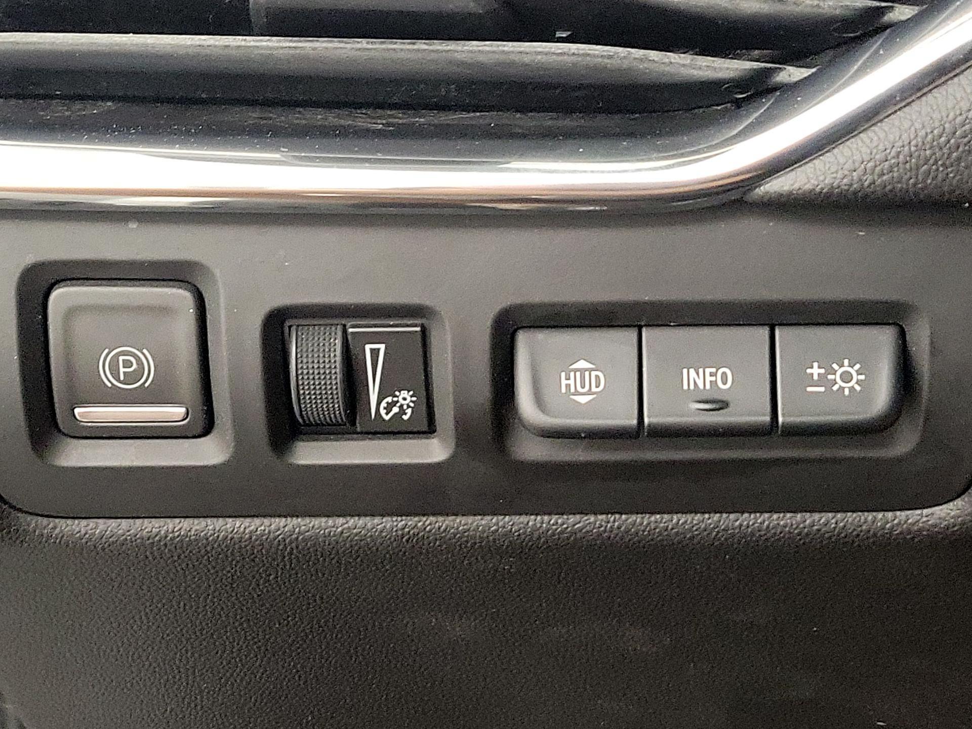 Thumbnail: 2019 Cadillac XT4 - 13