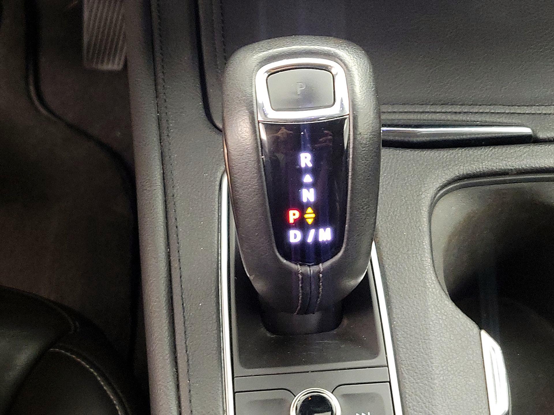 Thumbnail: 2019 Cadillac XT4 - 17