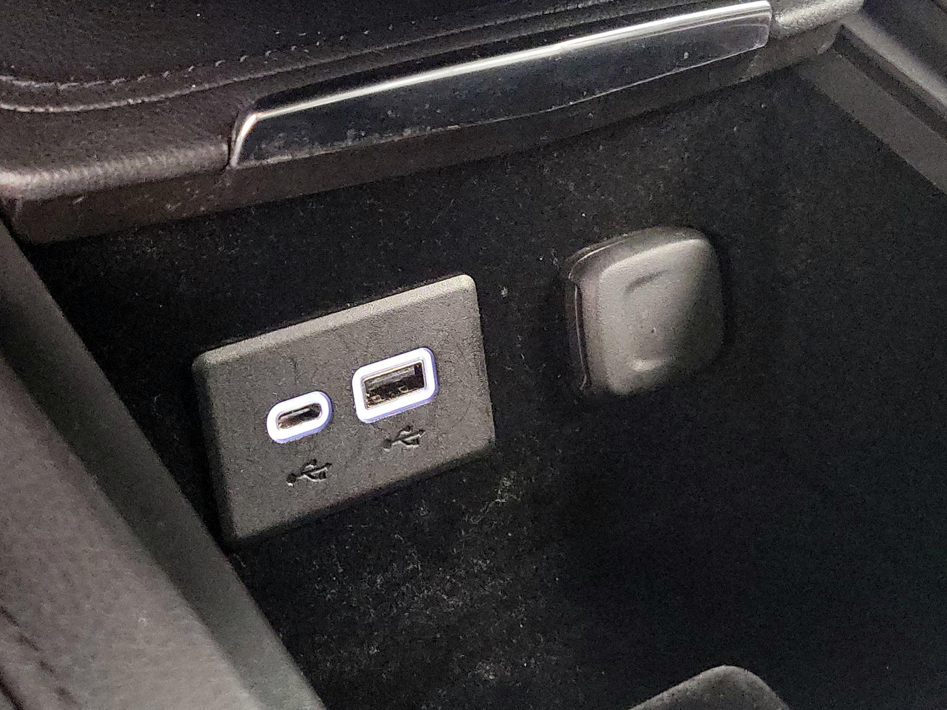 Thumbnail: 2019 Cadillac XT4 - 18