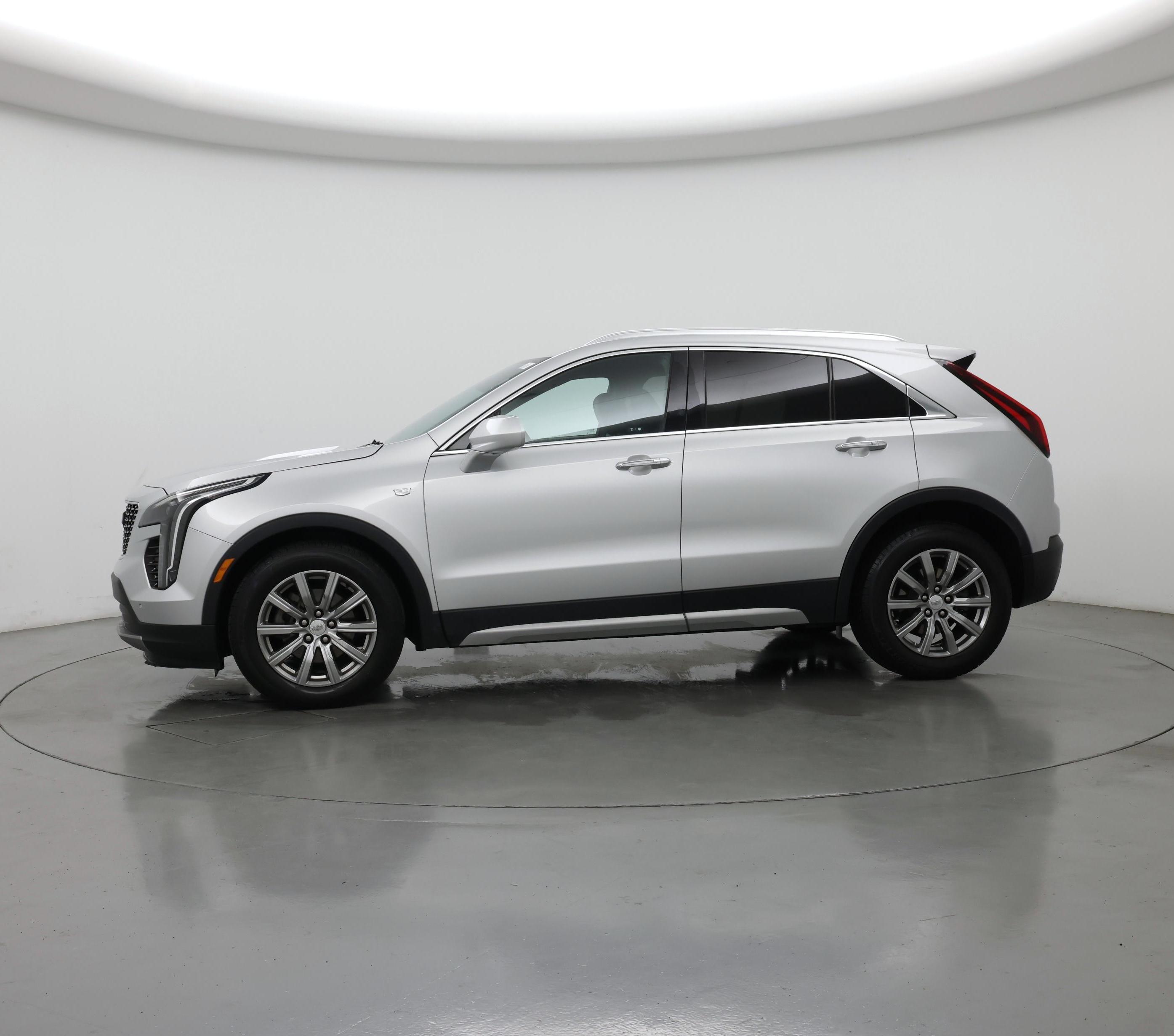 Thumbnail: 2019 Cadillac XT4 - 3