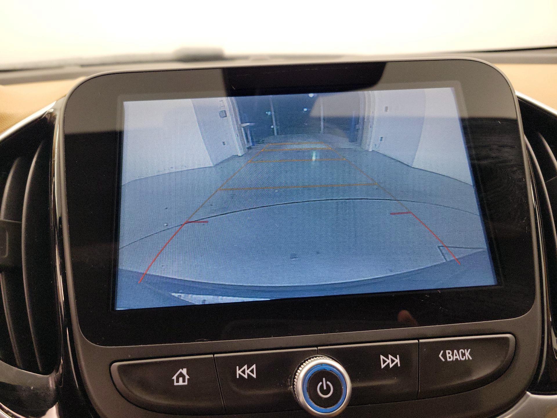 Thumbnail: 2018 Chevrolet Volt - 15